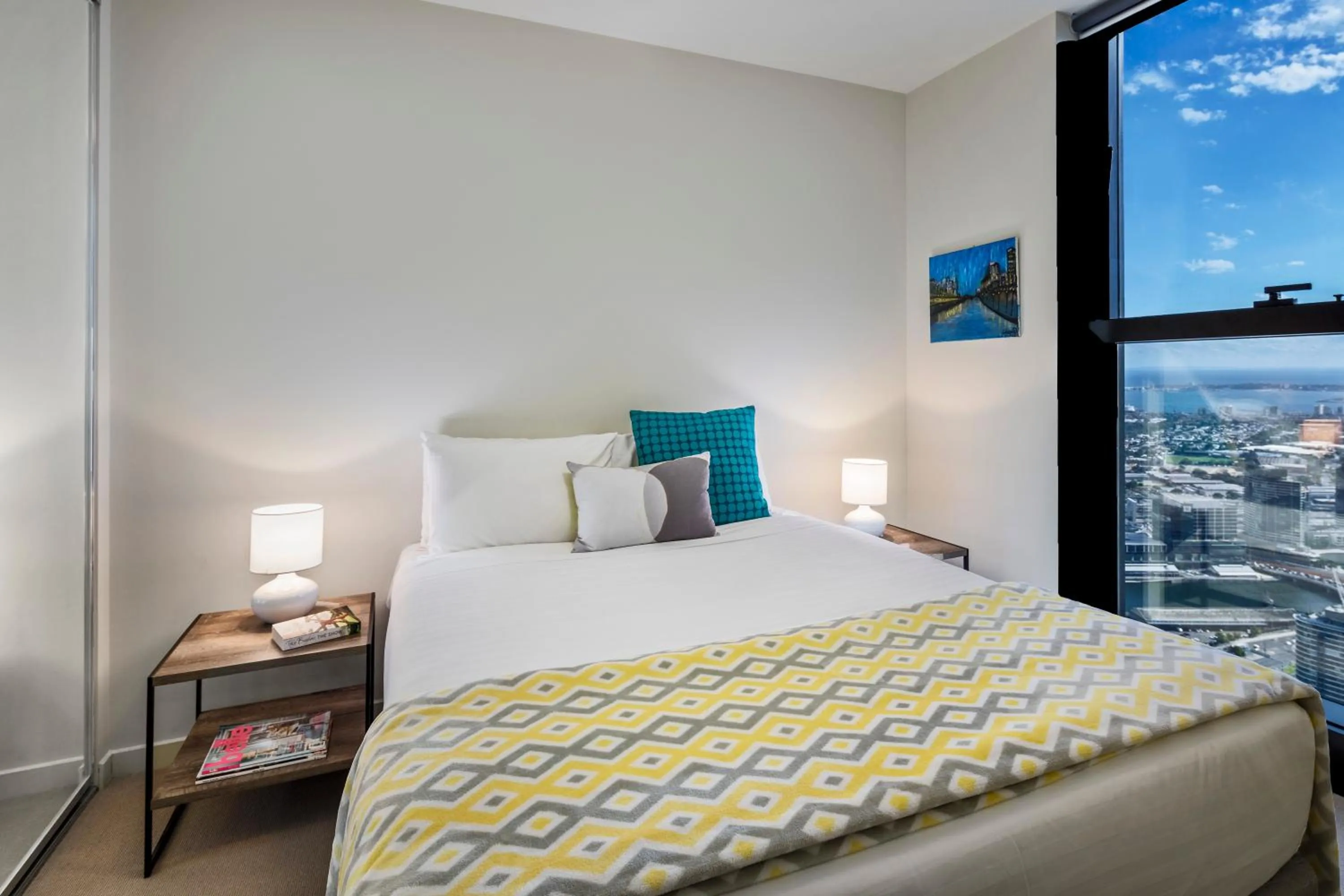 Bed in Winston Apartments