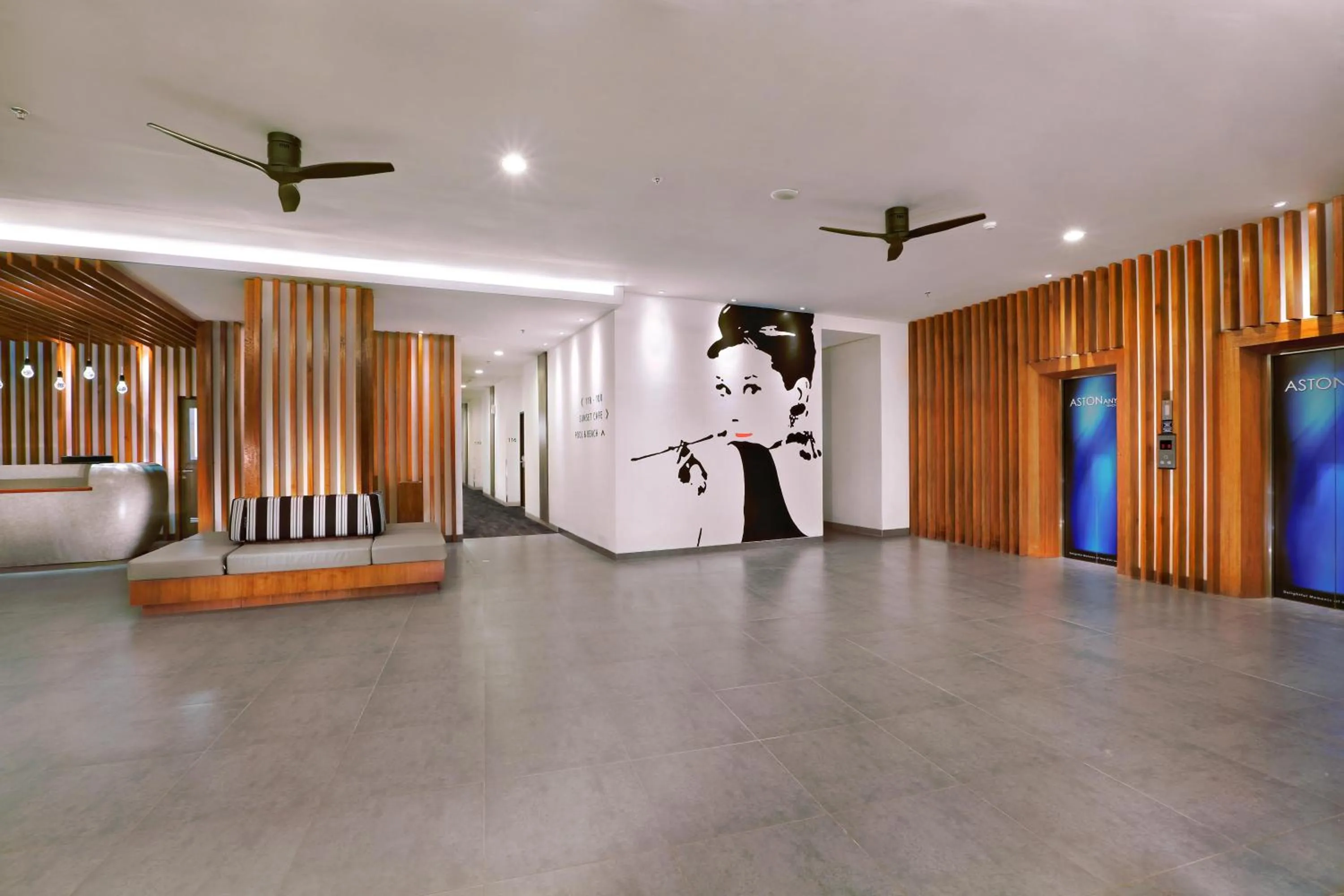 Lobby or reception in Aston Anyer Beach Hotel