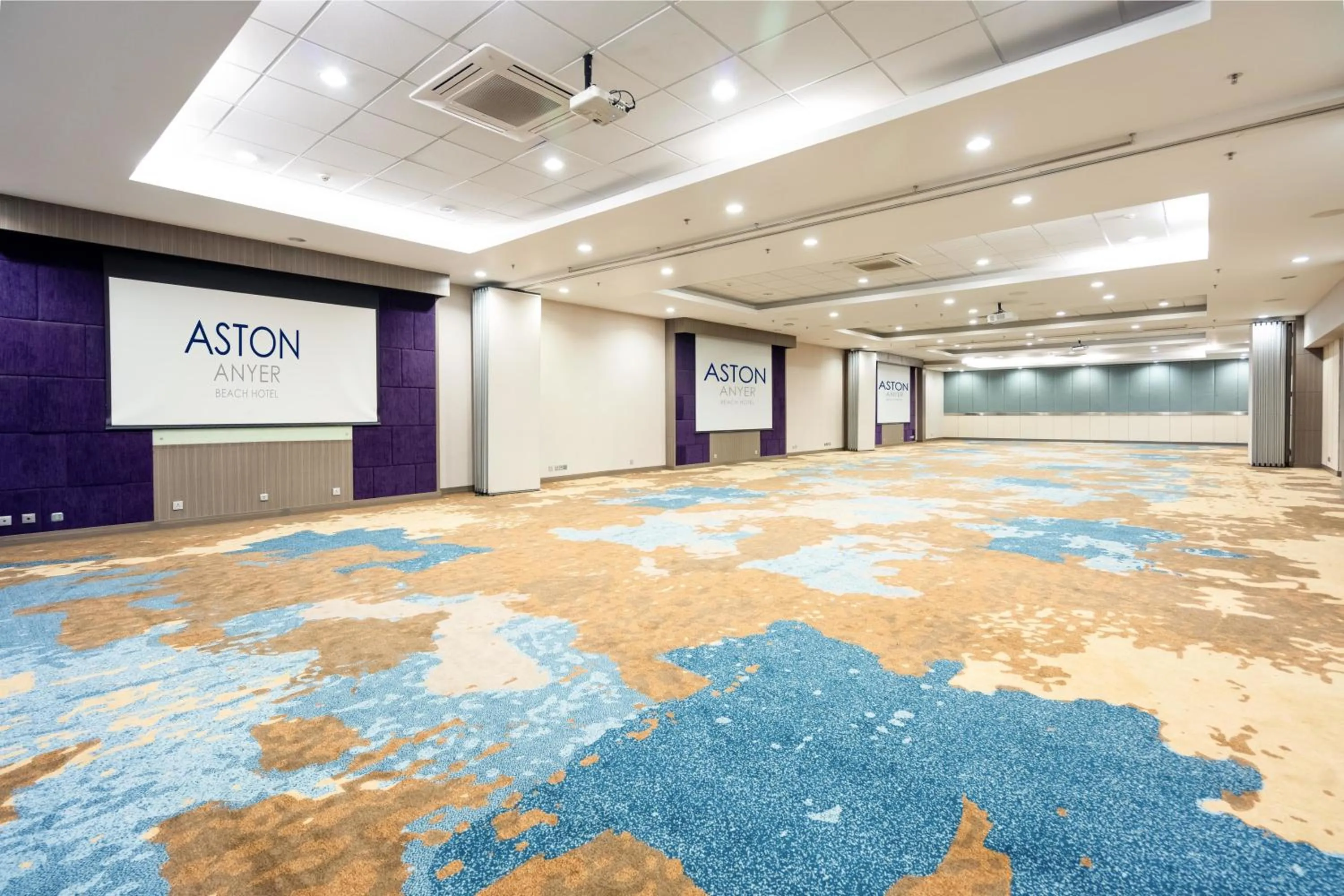 Meeting/conference room in Aston Anyer Beach Hotel