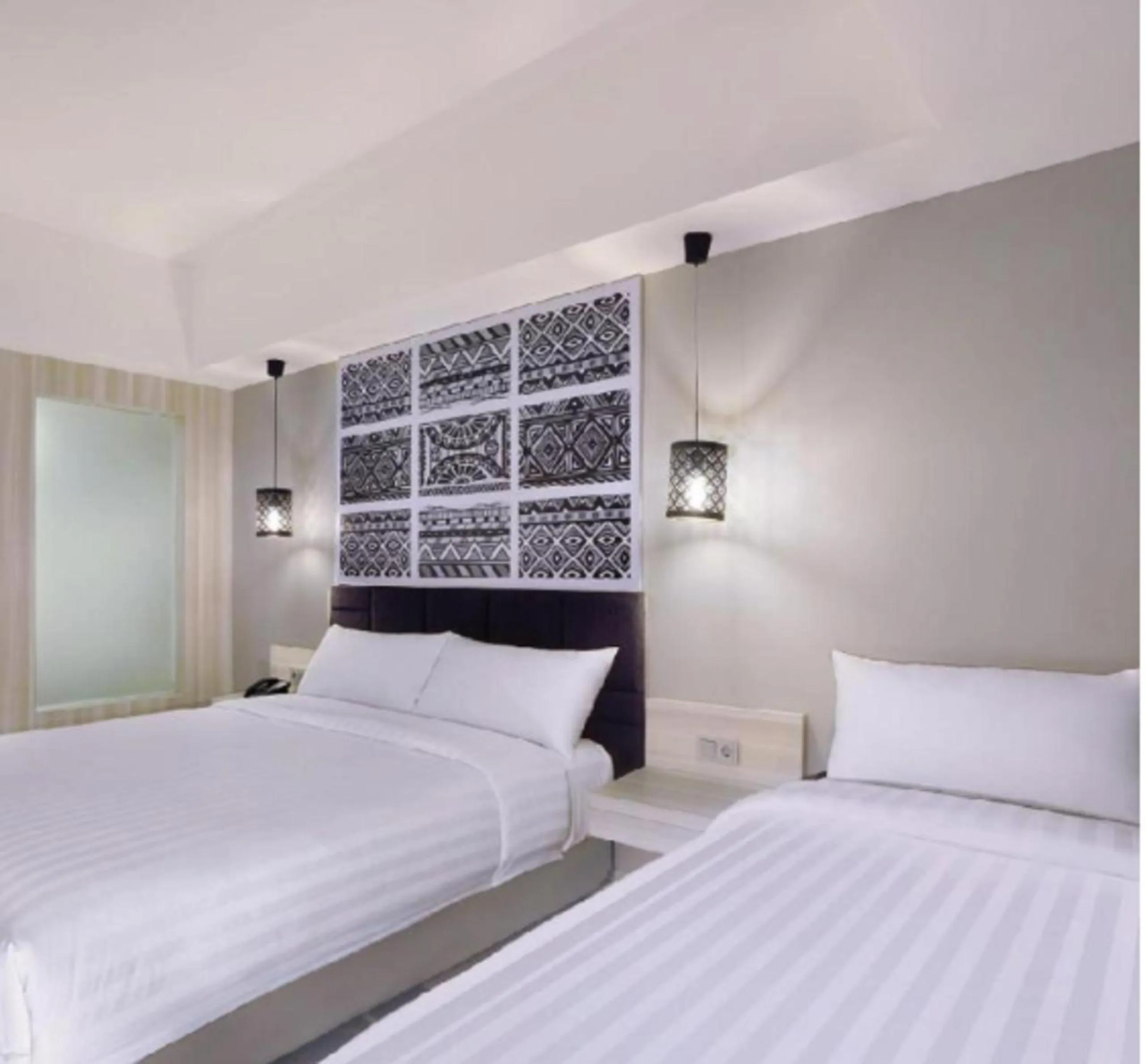 Bedroom, Bed in Aston Anyer Beach Hotel