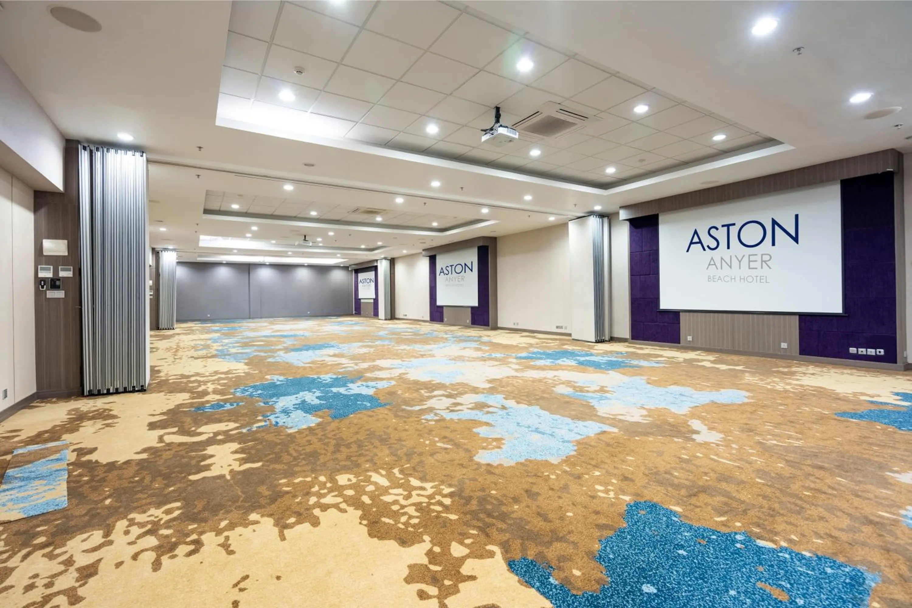 Meeting/conference room in Aston Anyer Beach Hotel