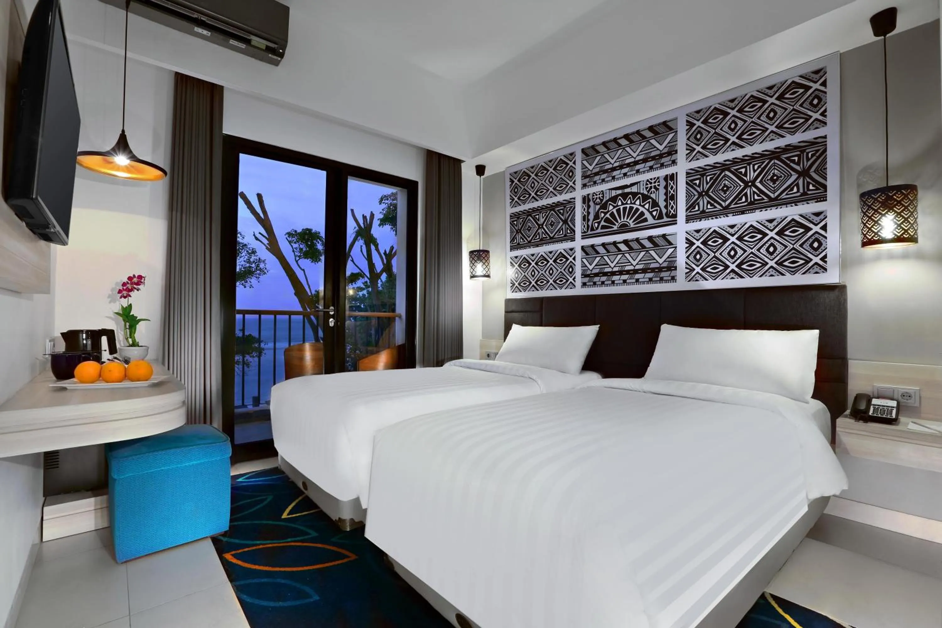 Bed in Aston Anyer Beach Hotel