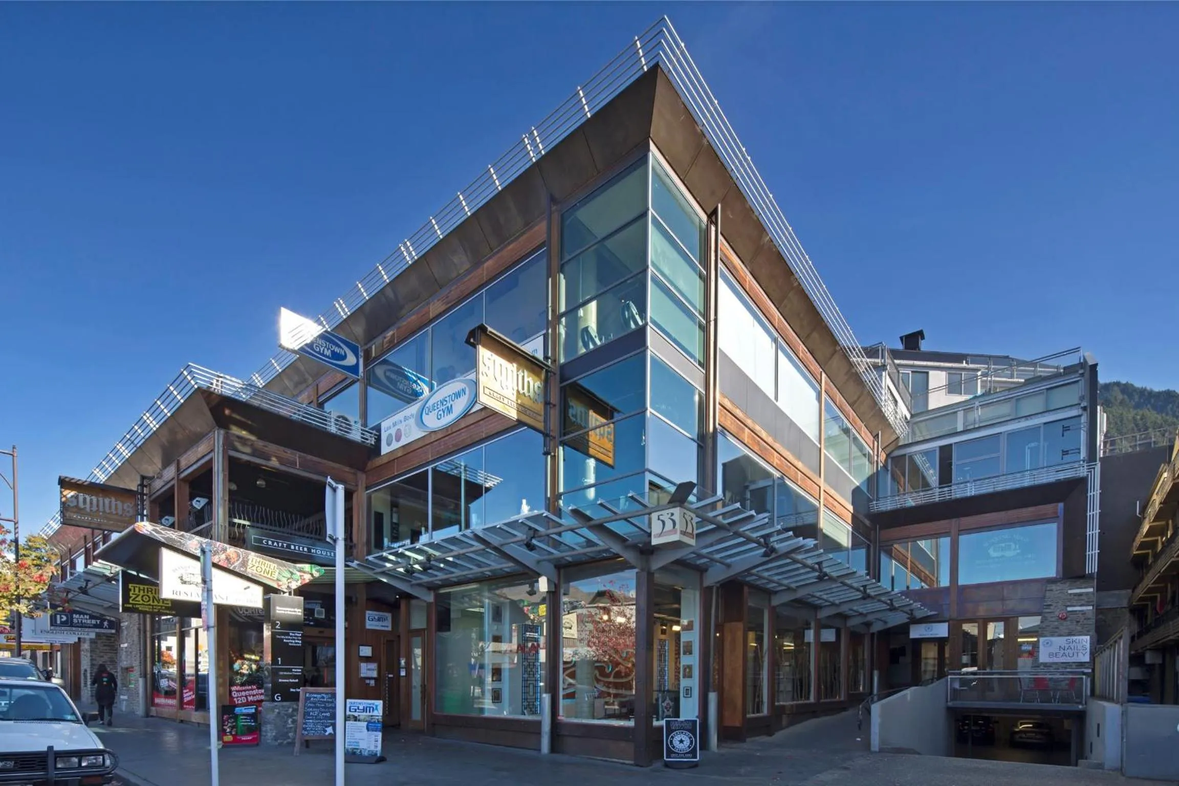 Property building in Shotover Penthouse Spa