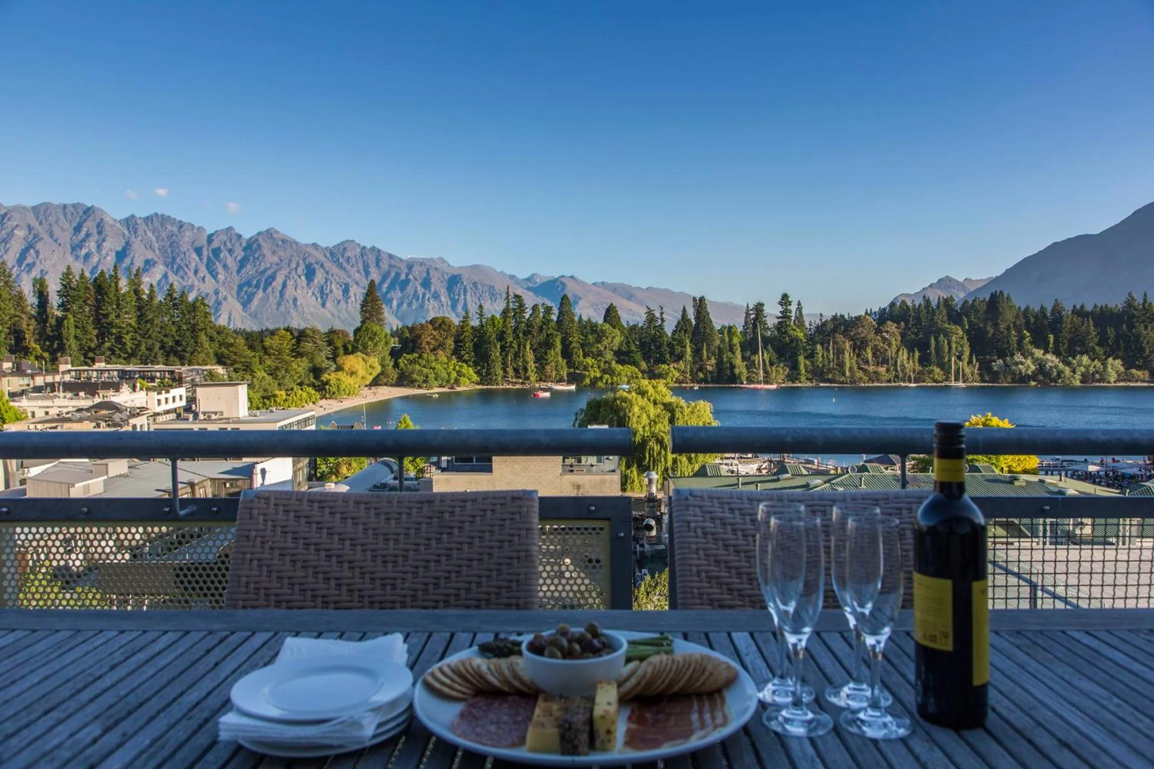 Lake view in Shotover Penthouse Spa