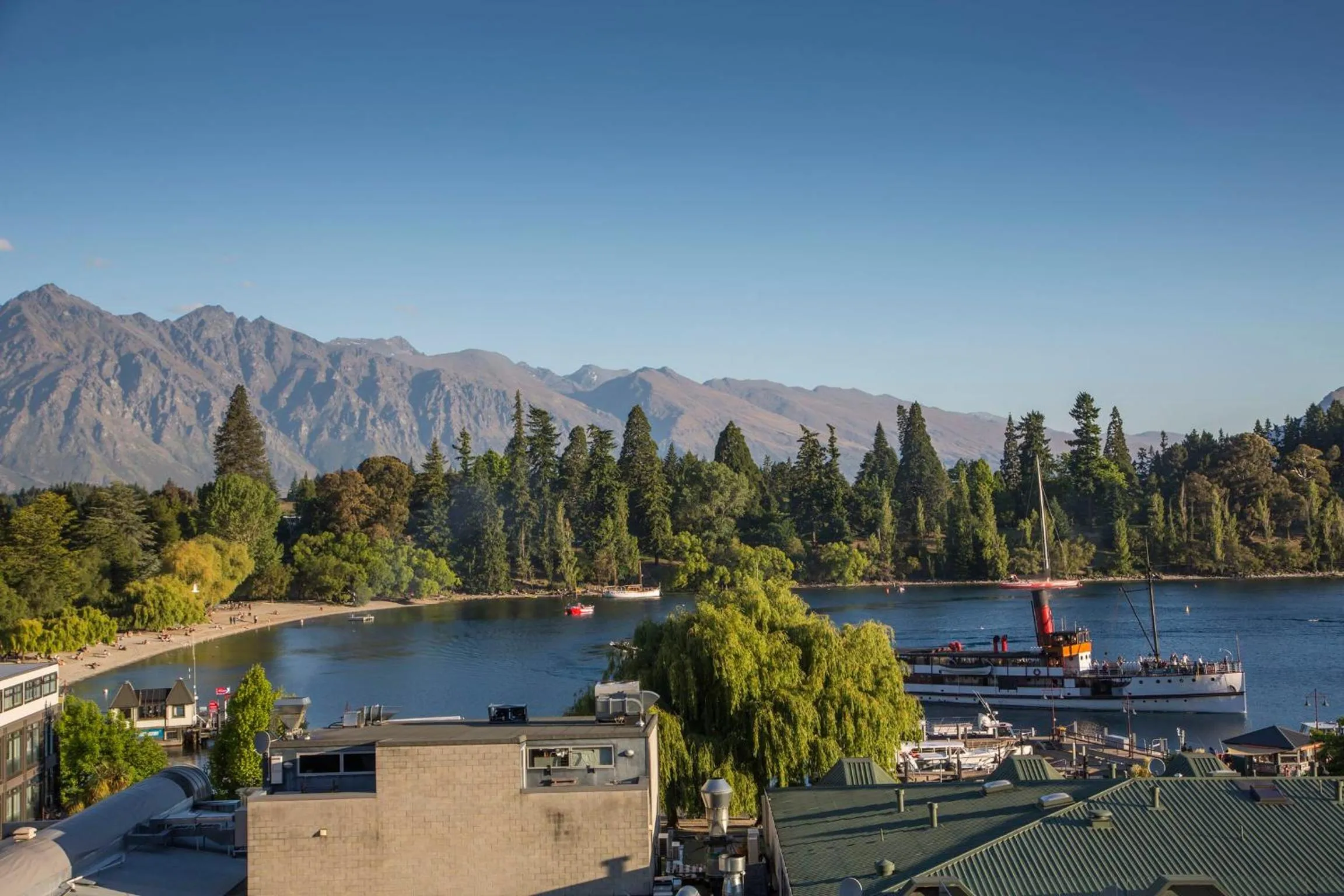 Lake view in Shotover Penthouse Spa
