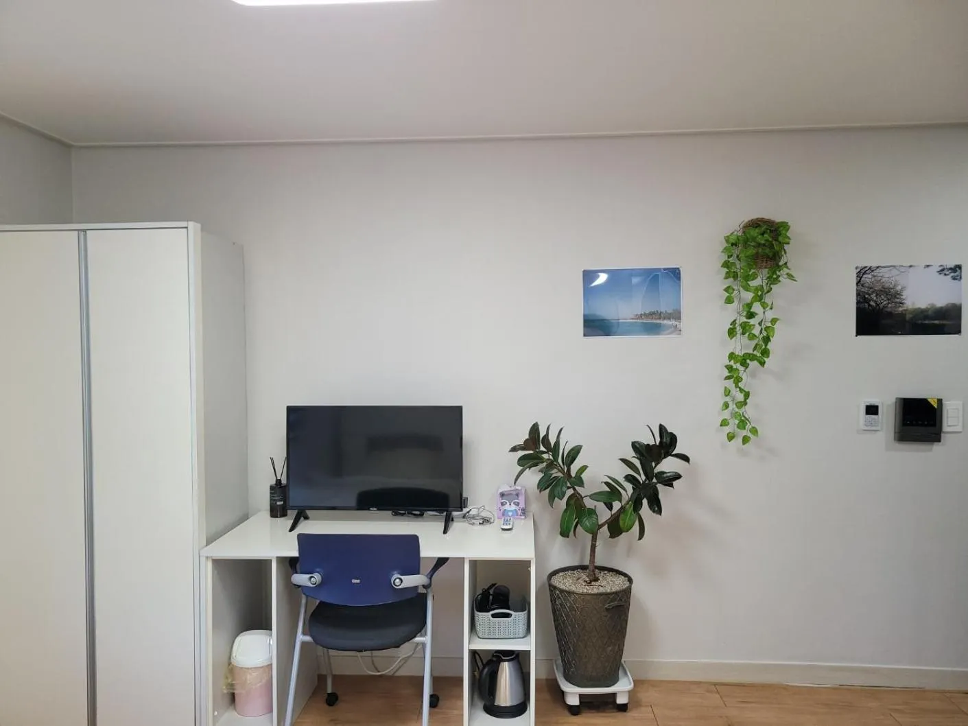 Seating area in Incheon Intl Airport ANN Guest House