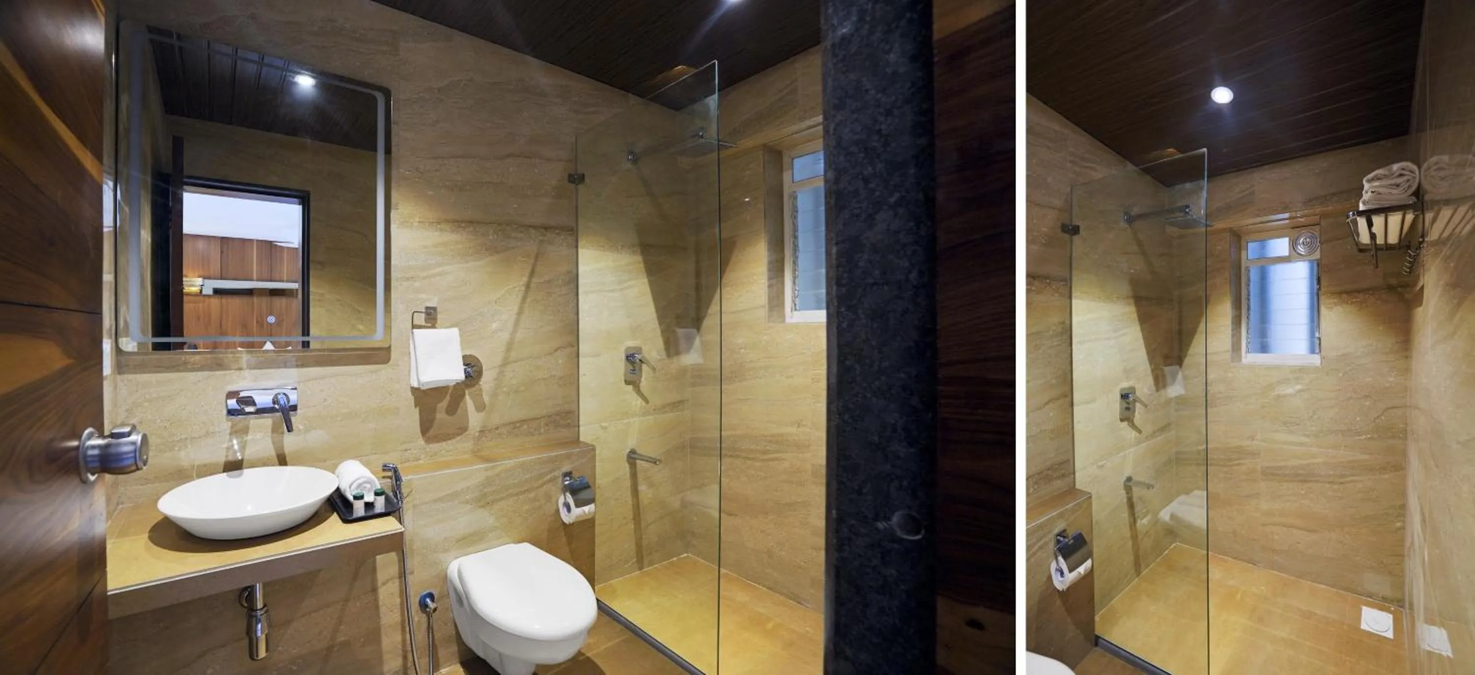 Shower in Hotel Everest Regency Pune