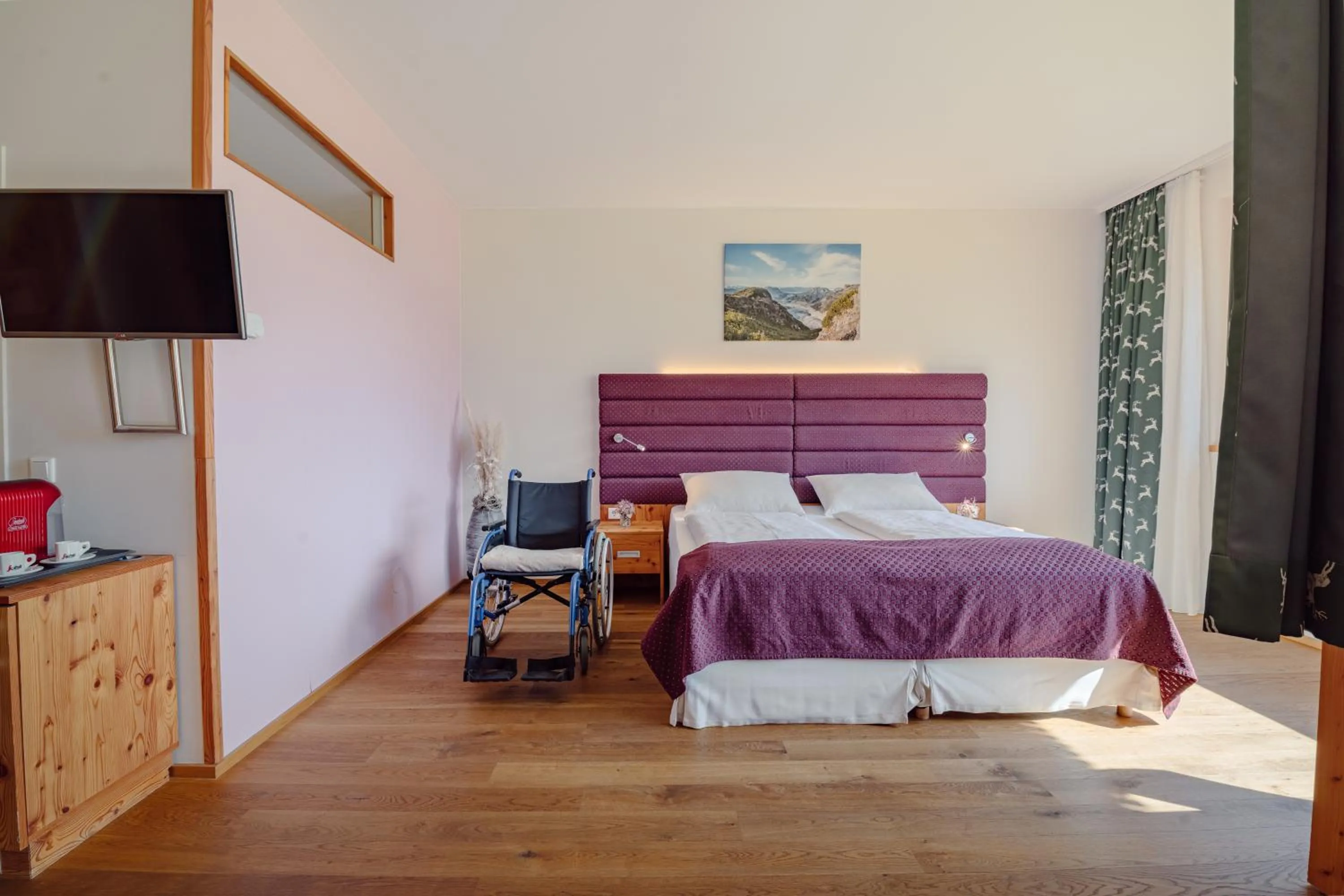 Bed in Narzissen Vital Resort Bad Aussee