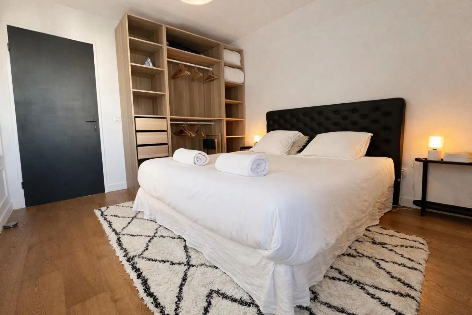 Bedroom, Bed in Lifestyle Disneyland Paris 8 PAX