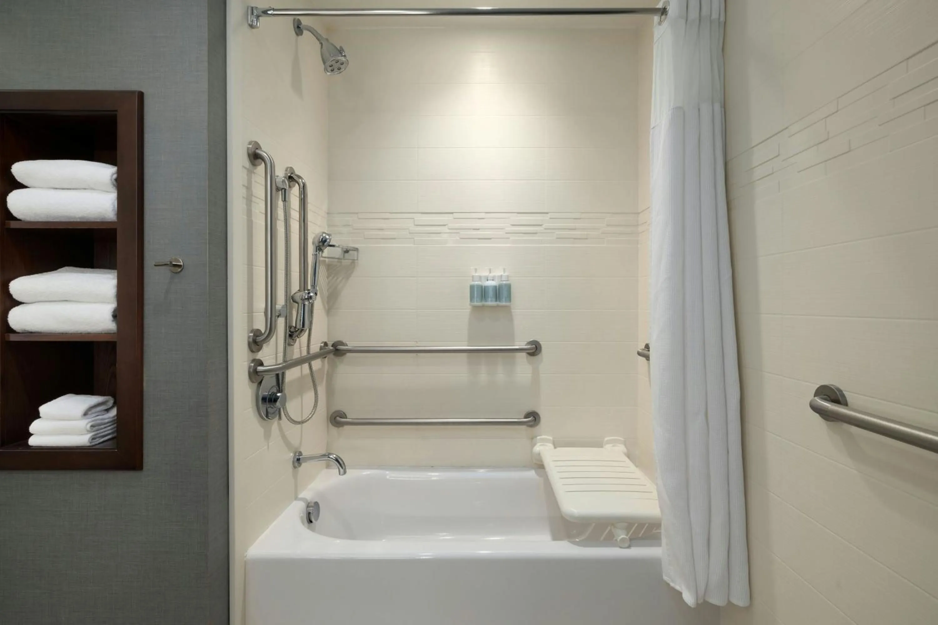 Bathroom in Residence Inn Raleigh-Durham Airport/Brier Creek