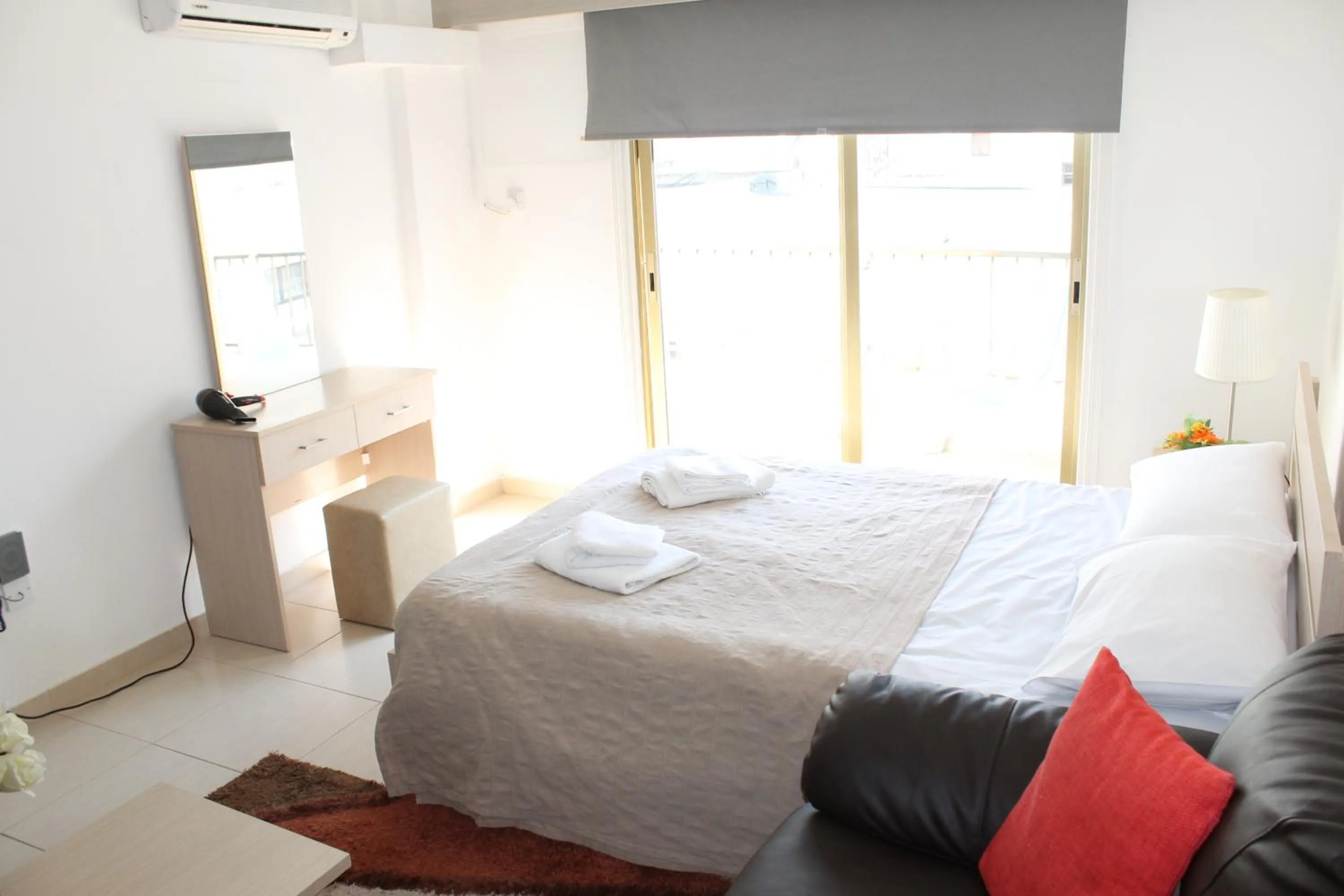 Bedroom, Bed in Tiffany City Apartments