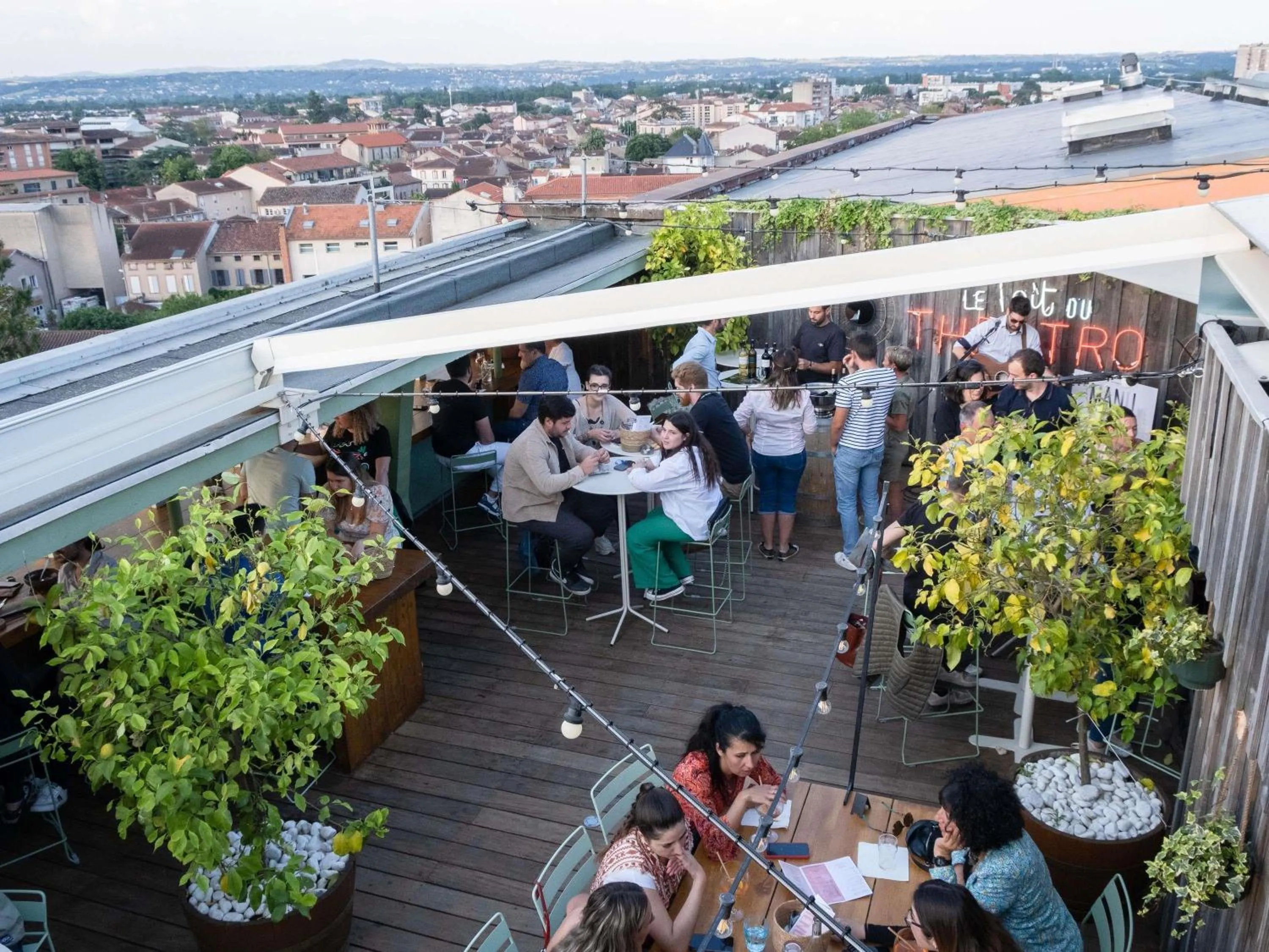 Restaurant/places to eat in ibis styles Albi Centre Le Theatro