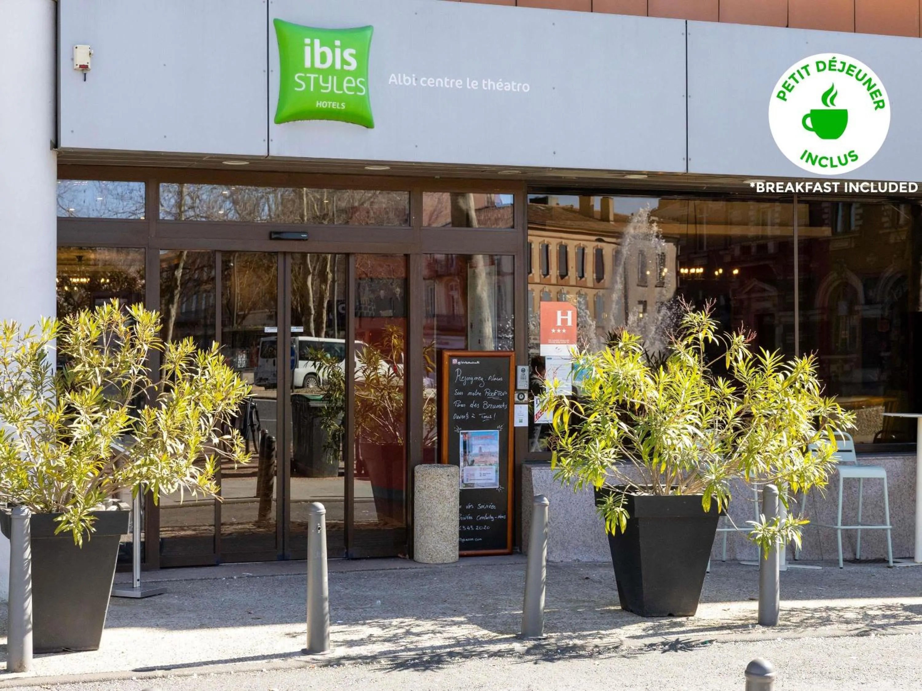 Property building in ibis styles Albi Centre Le Theatro