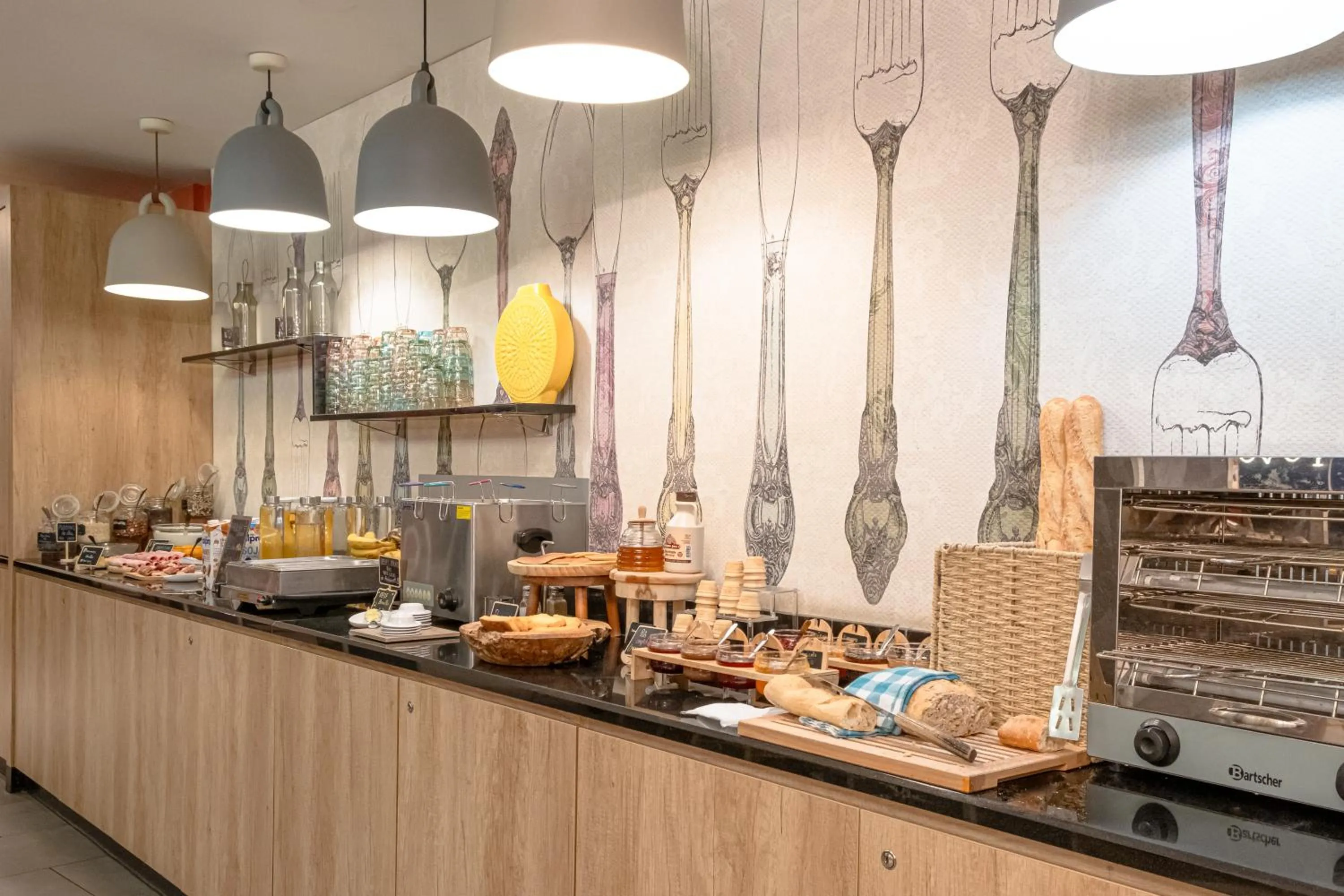 Breakfast in ibis styles Albi Centre Le Theatro