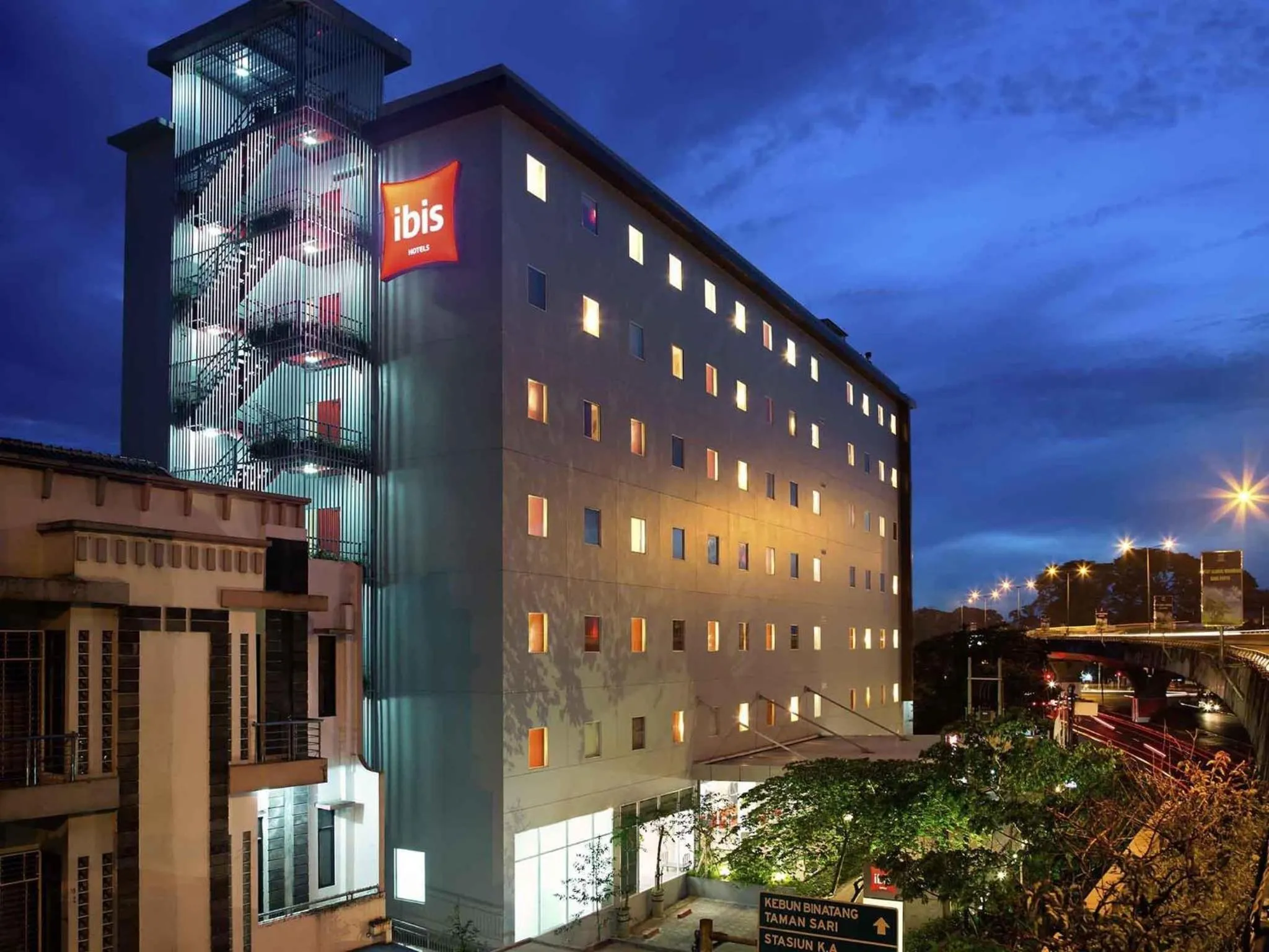 Property building in Ibis Bandung Pasteur