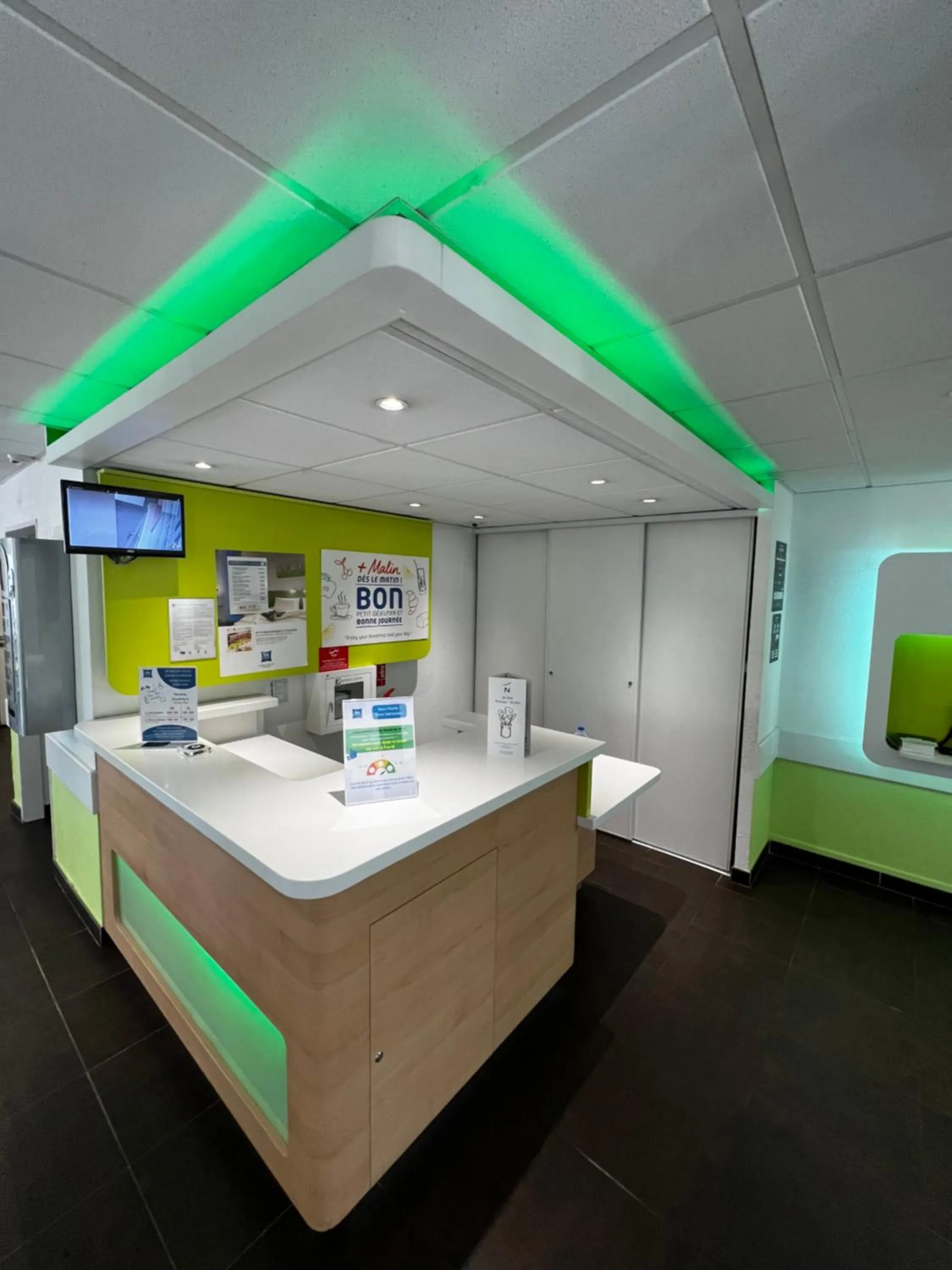 Lobby or reception in Ibis Budget Marseille Est Porte d'Aubagne