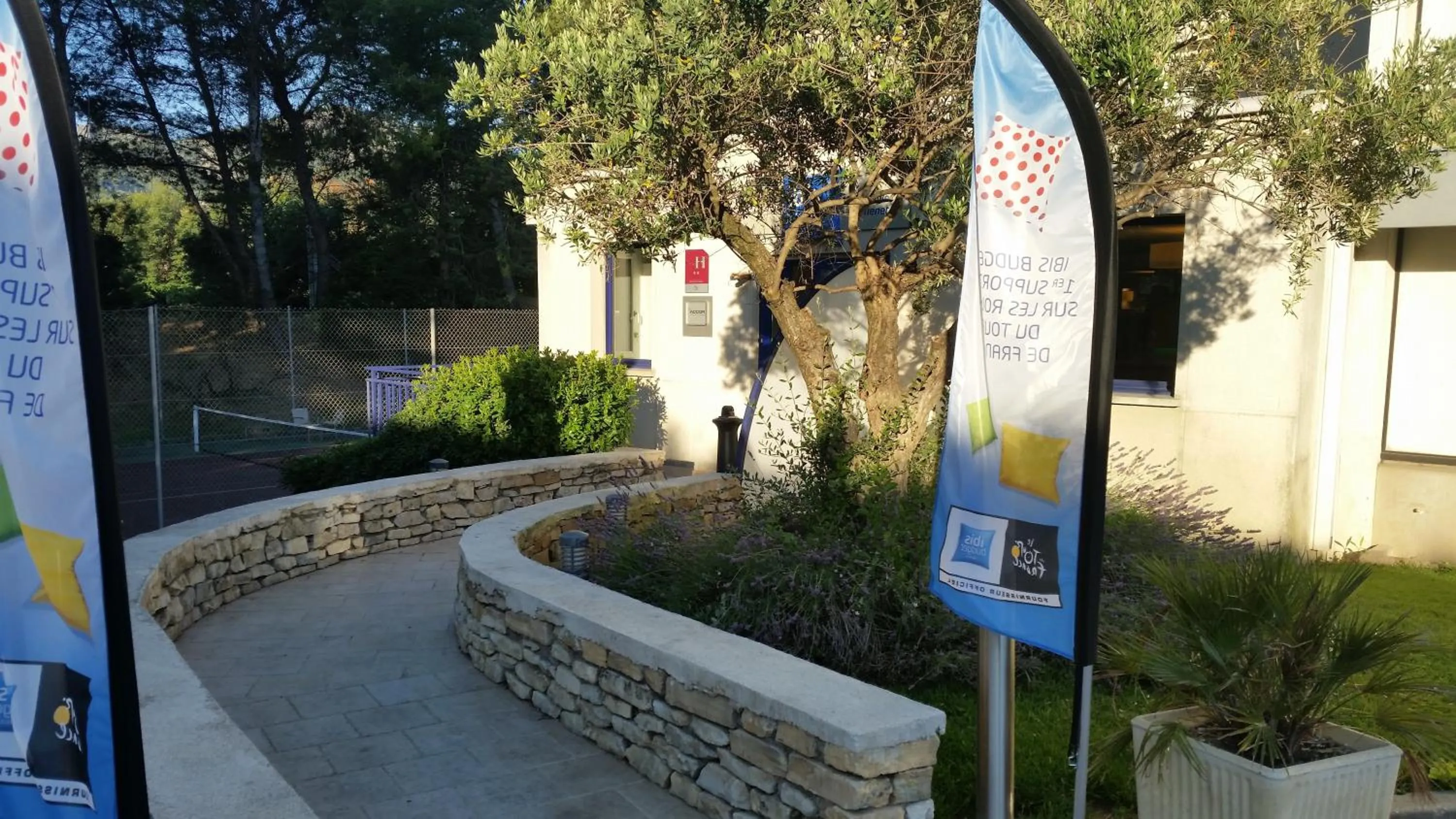 Facade/entrance in Ibis Budget Marseille Est Porte d'Aubagne