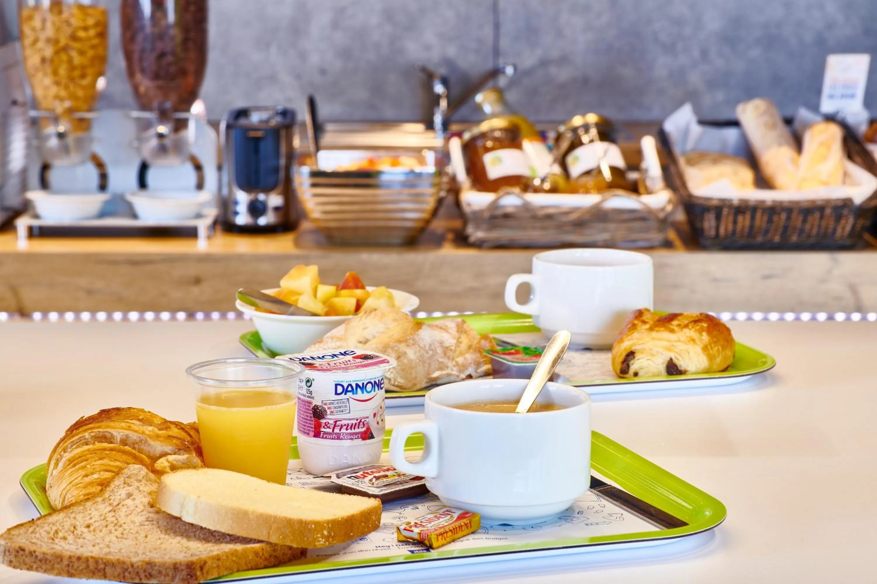 Food and drinks in Ibis Budget Marseille Est Porte d'Aubagne