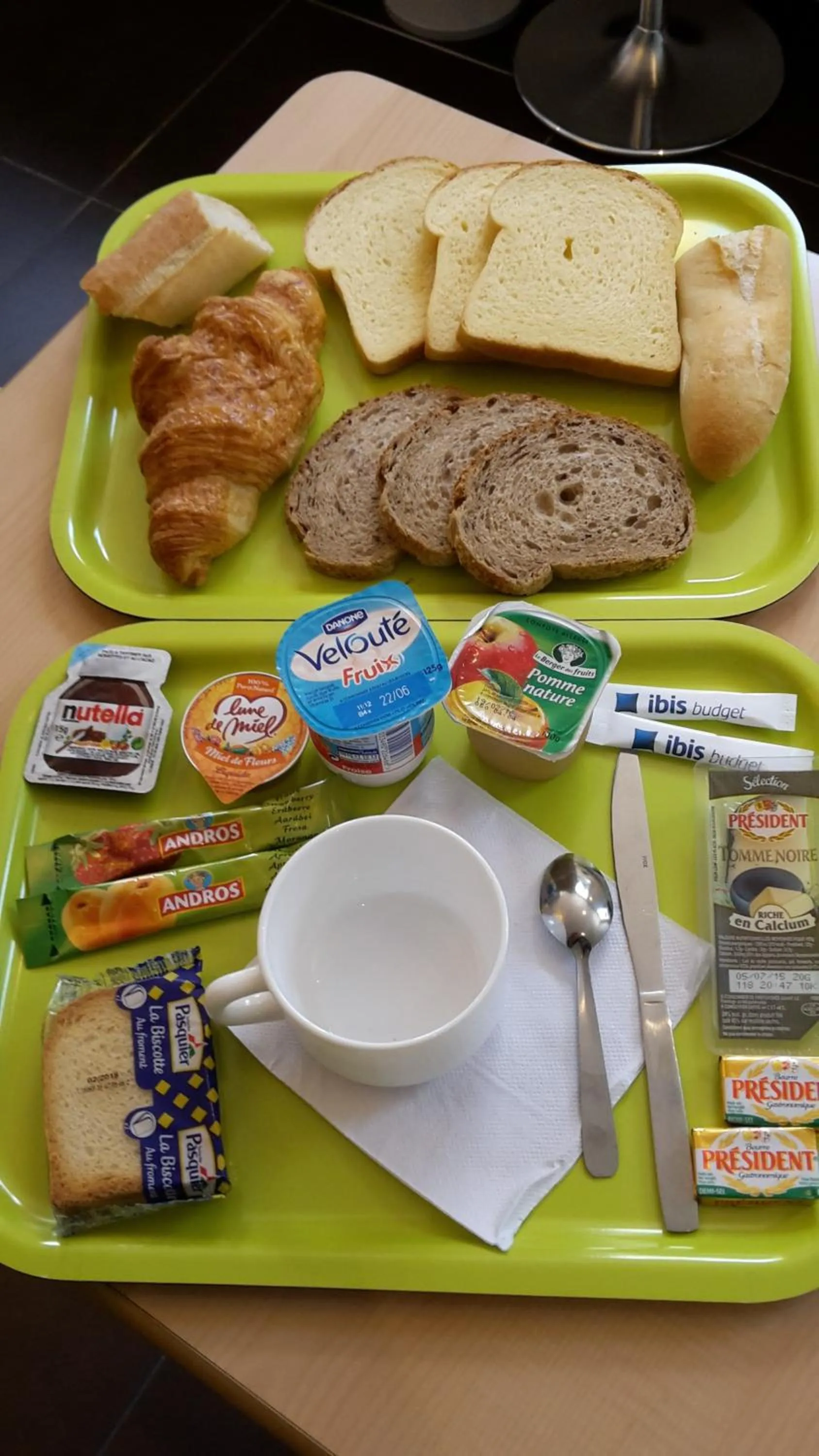 Food and drinks in Ibis Budget Marseille Est Porte d'Aubagne