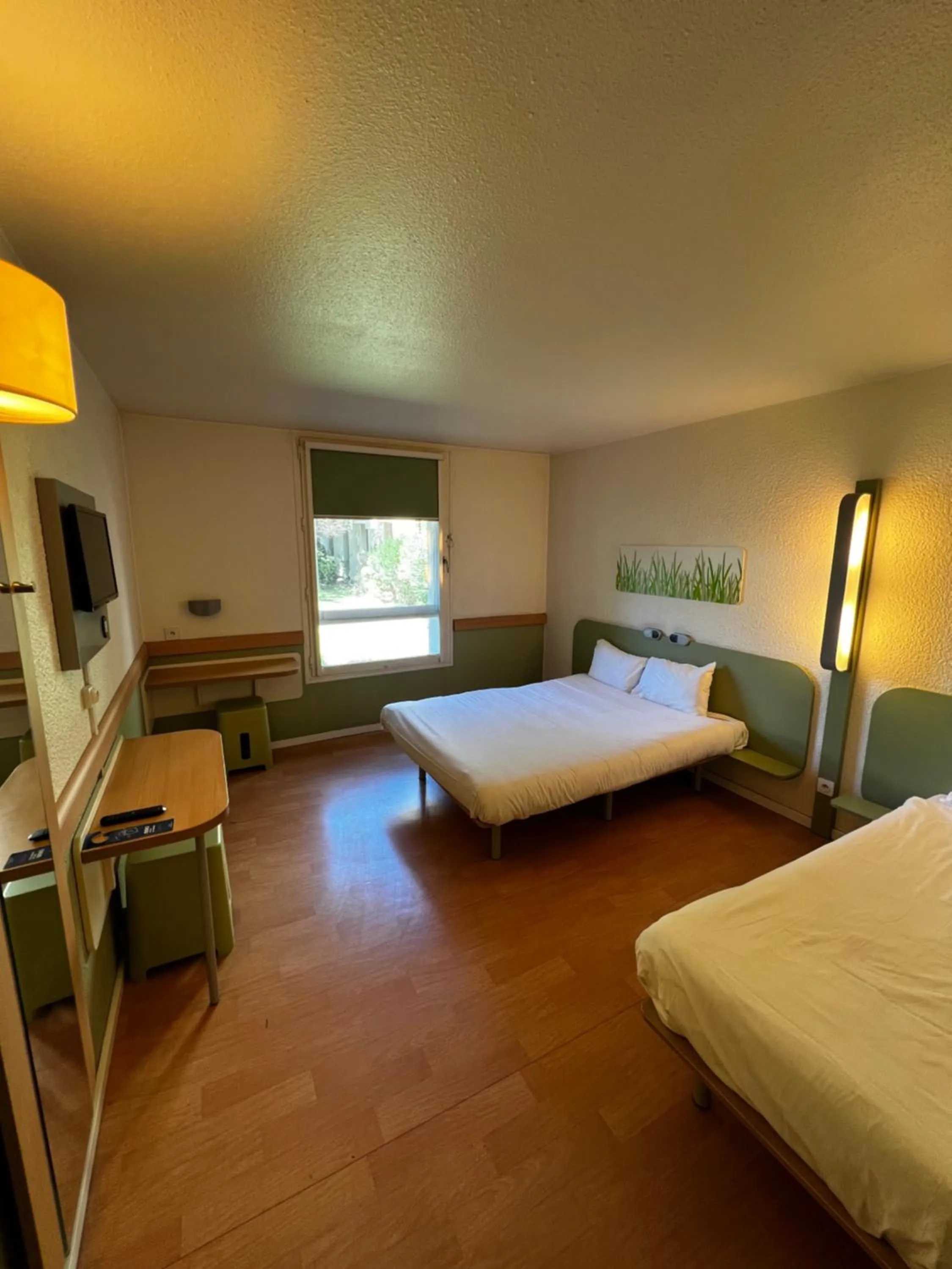 Bed in Ibis Budget Marseille Est Porte d'Aubagne