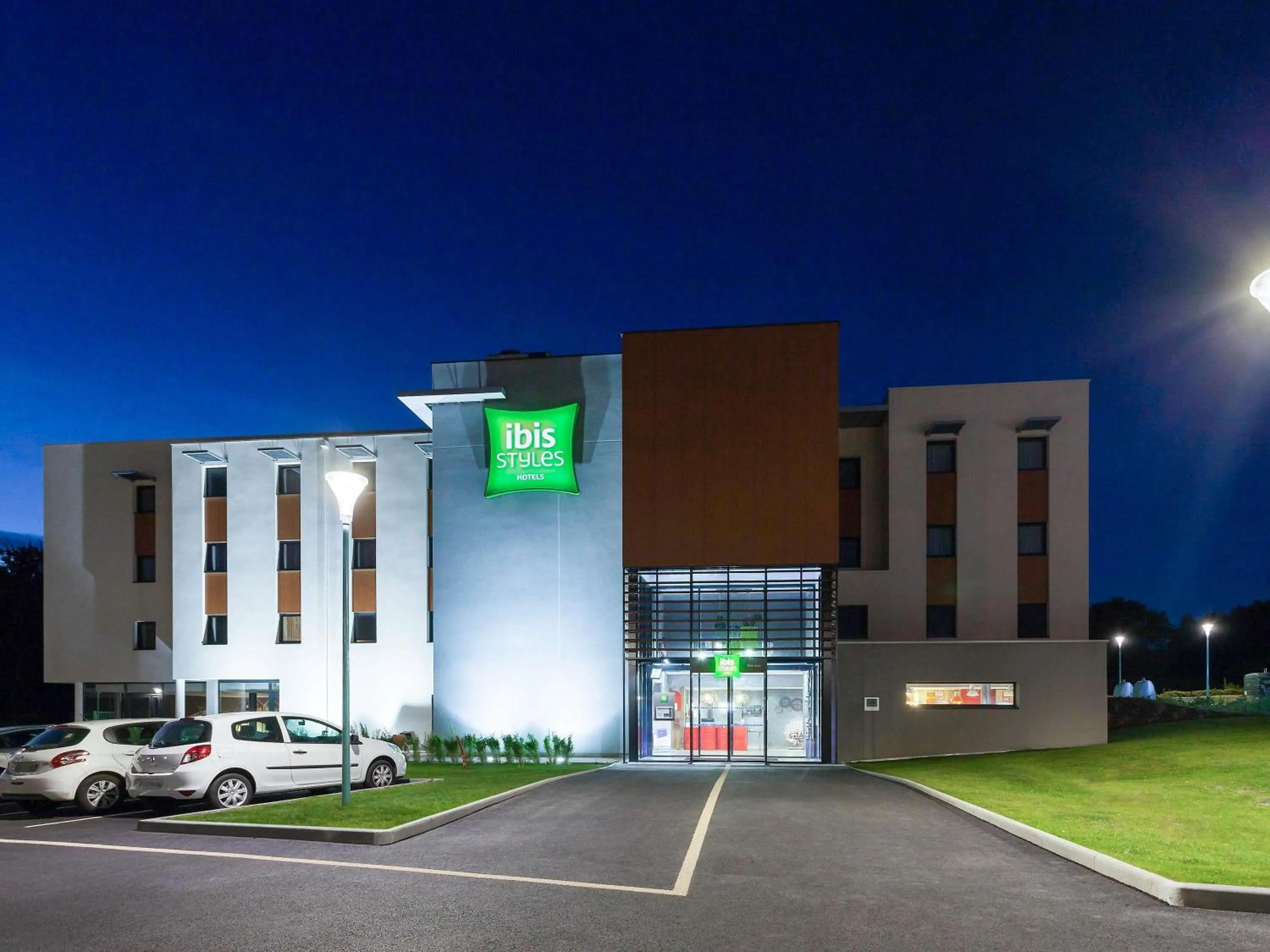 Property building in ibis Styles Vierzon