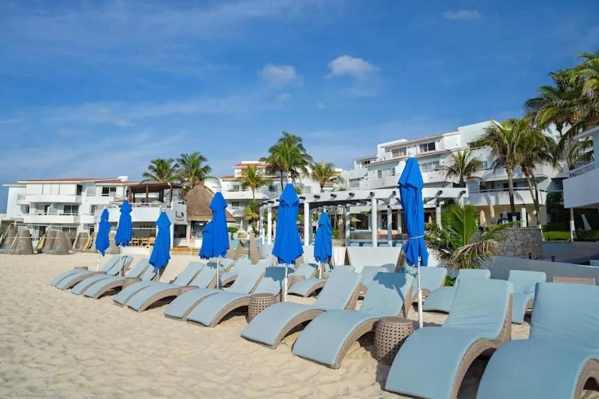 Property building in SUNSET FISHERMEN BEACH & SPA RESORT-Optional All Inclusive- Room 344A-344B-Playacar, Phase 1