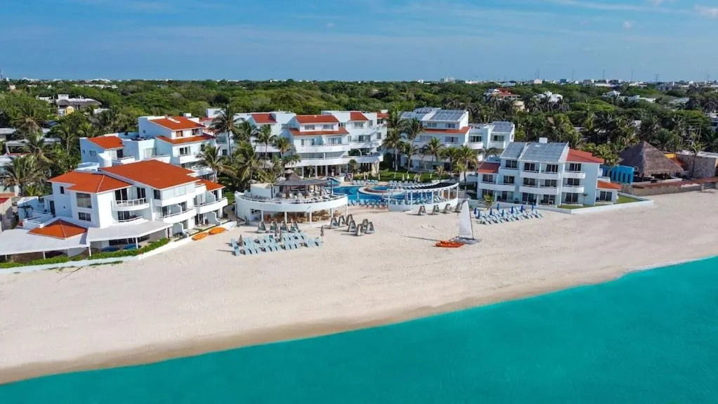 Lounge or bar in SUNSET FISHERMEN BEACH & SPA RESORT-Optional All Inclusive- Room 344A-344B-Playacar, Phase 1