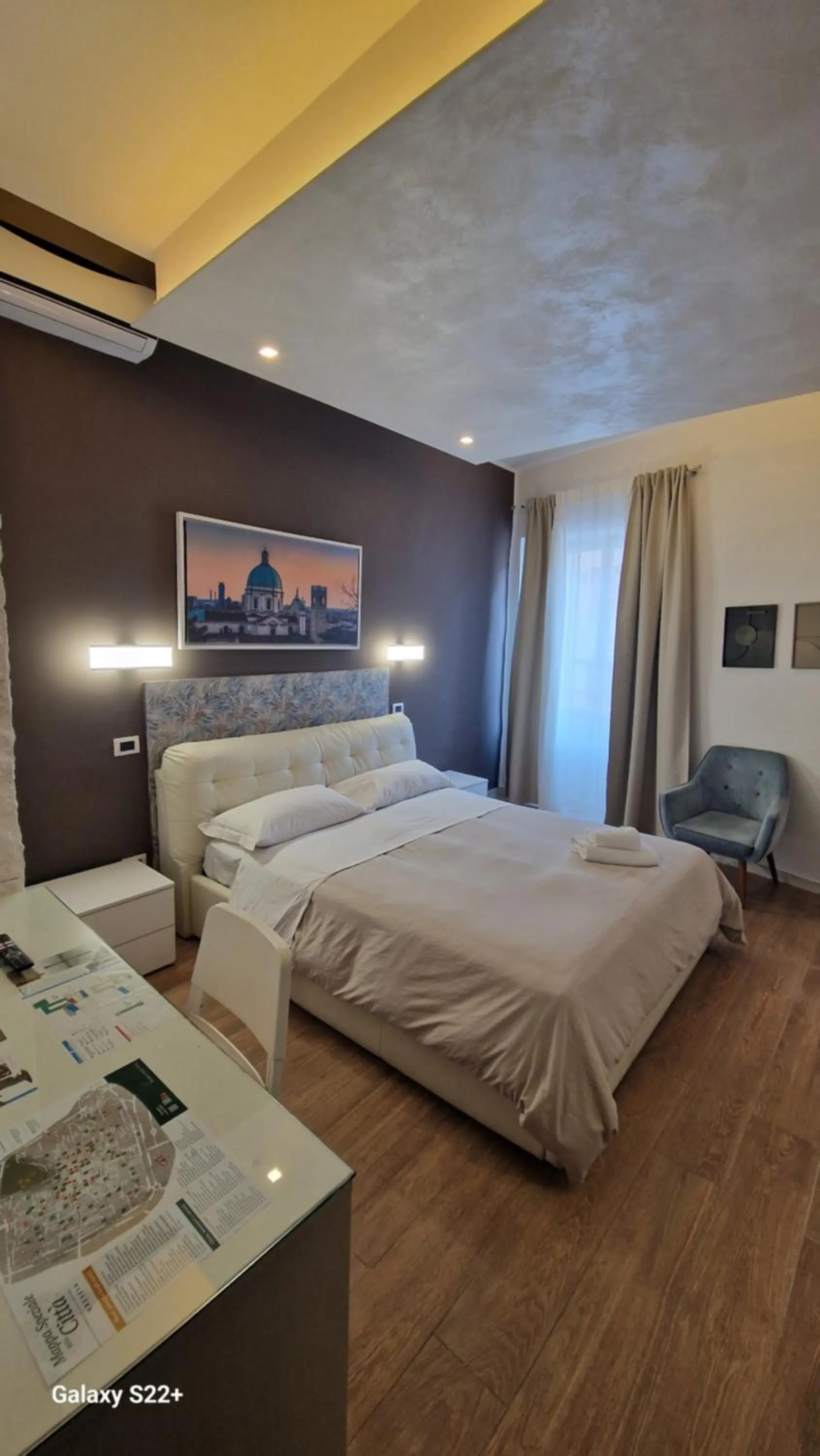 Photo of the whole room, Bed in Albergo la Svolta