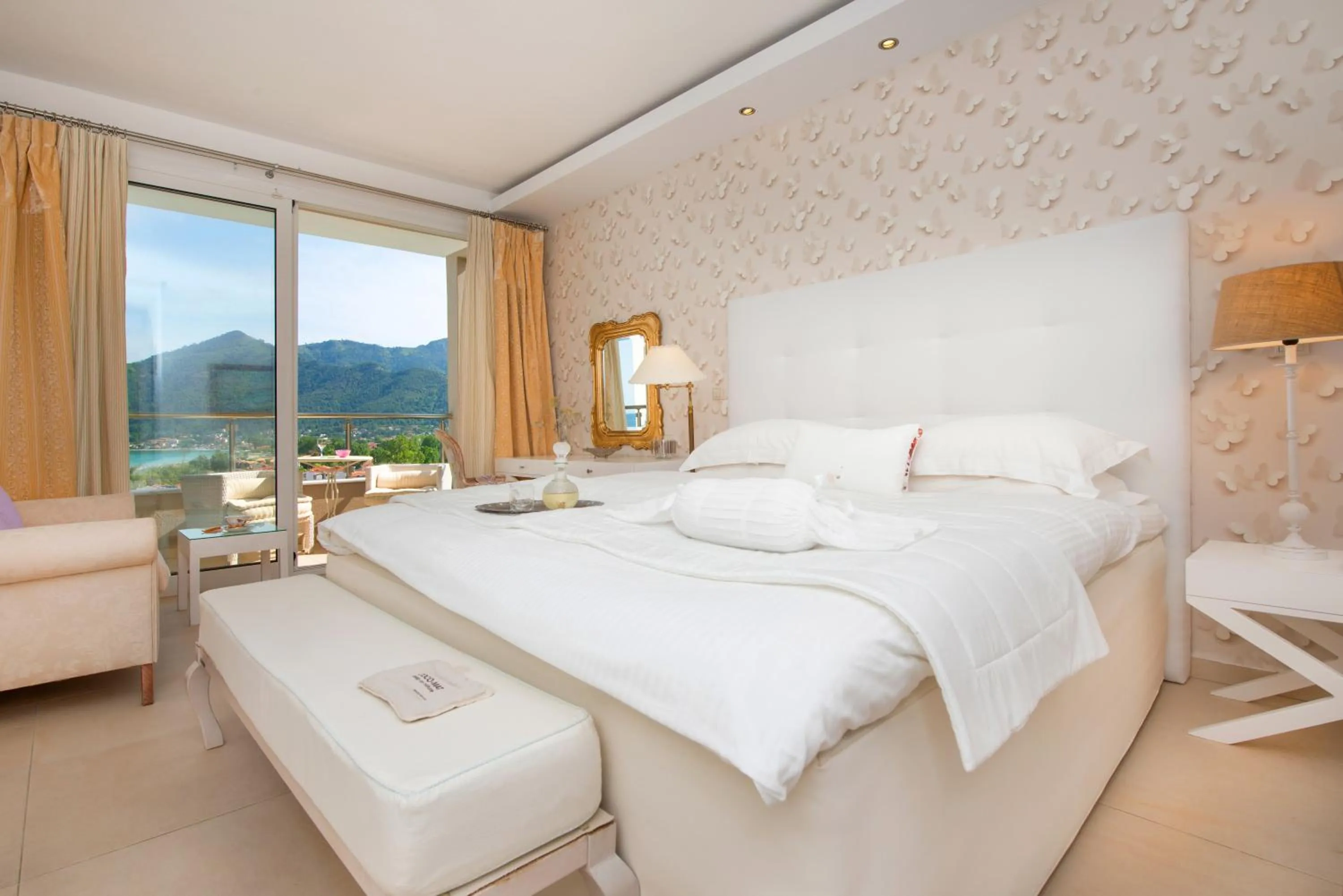 Photo of the whole room in Mare Monte Small Boutique Hotel