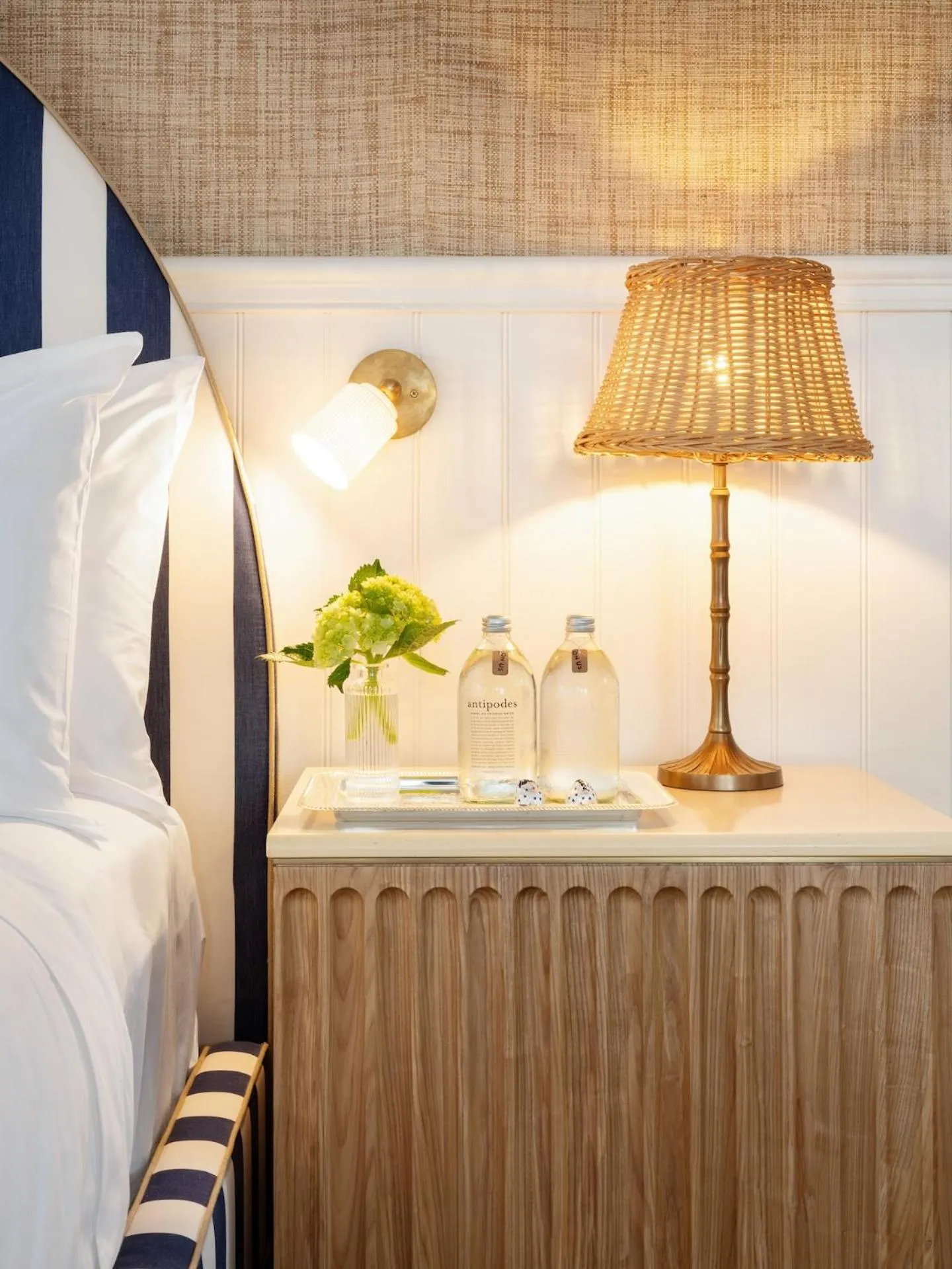 Bedroom, Bed in Le Petit Pali Laguna Beach