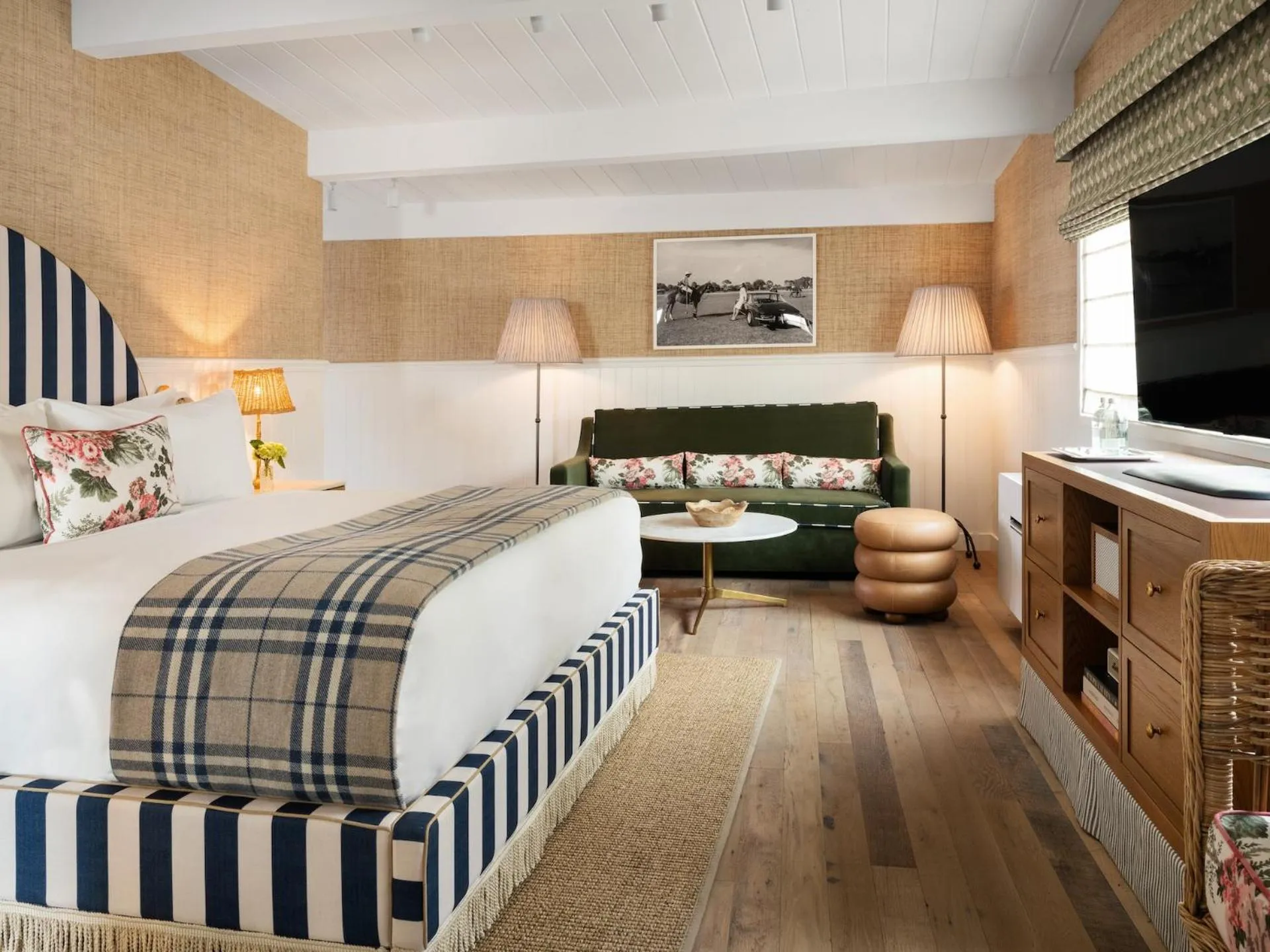 Bedroom, Bed in Le Petit Pali Laguna Beach