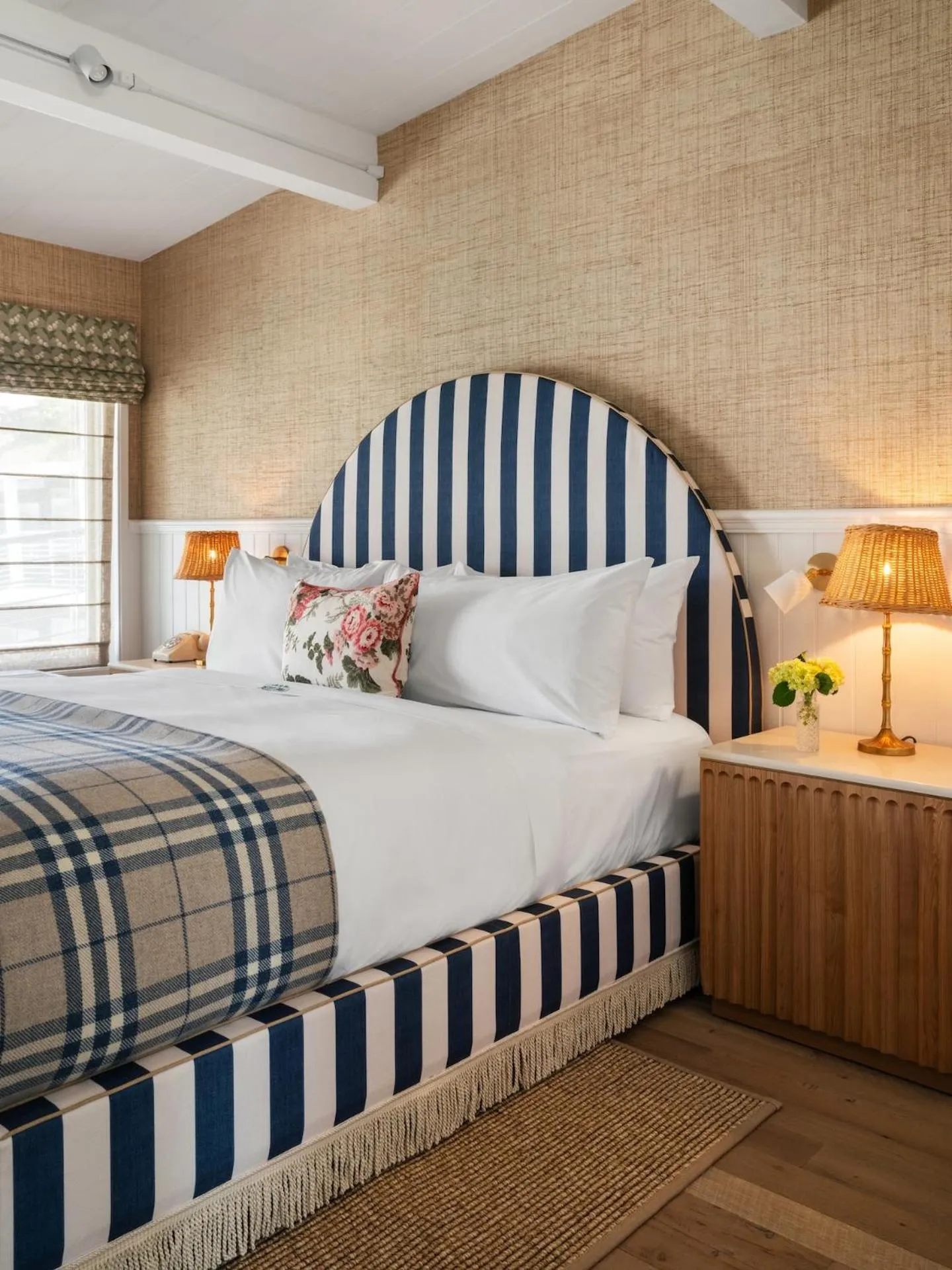 Bed in Le Petit Pali Laguna Beach