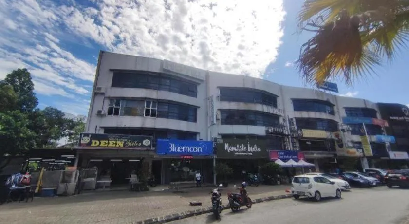 BLUEMOON BOUTIQUE HOTEL