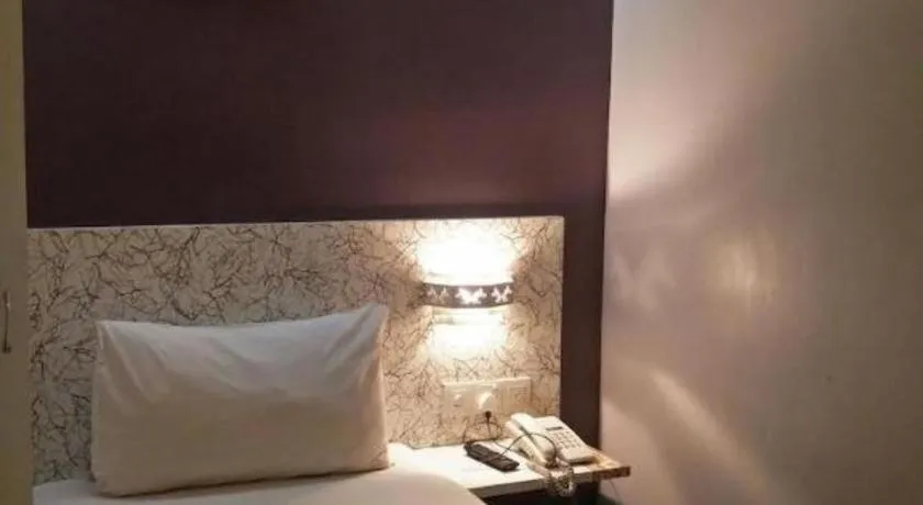 BLUEMOON BOUTIQUE HOTEL