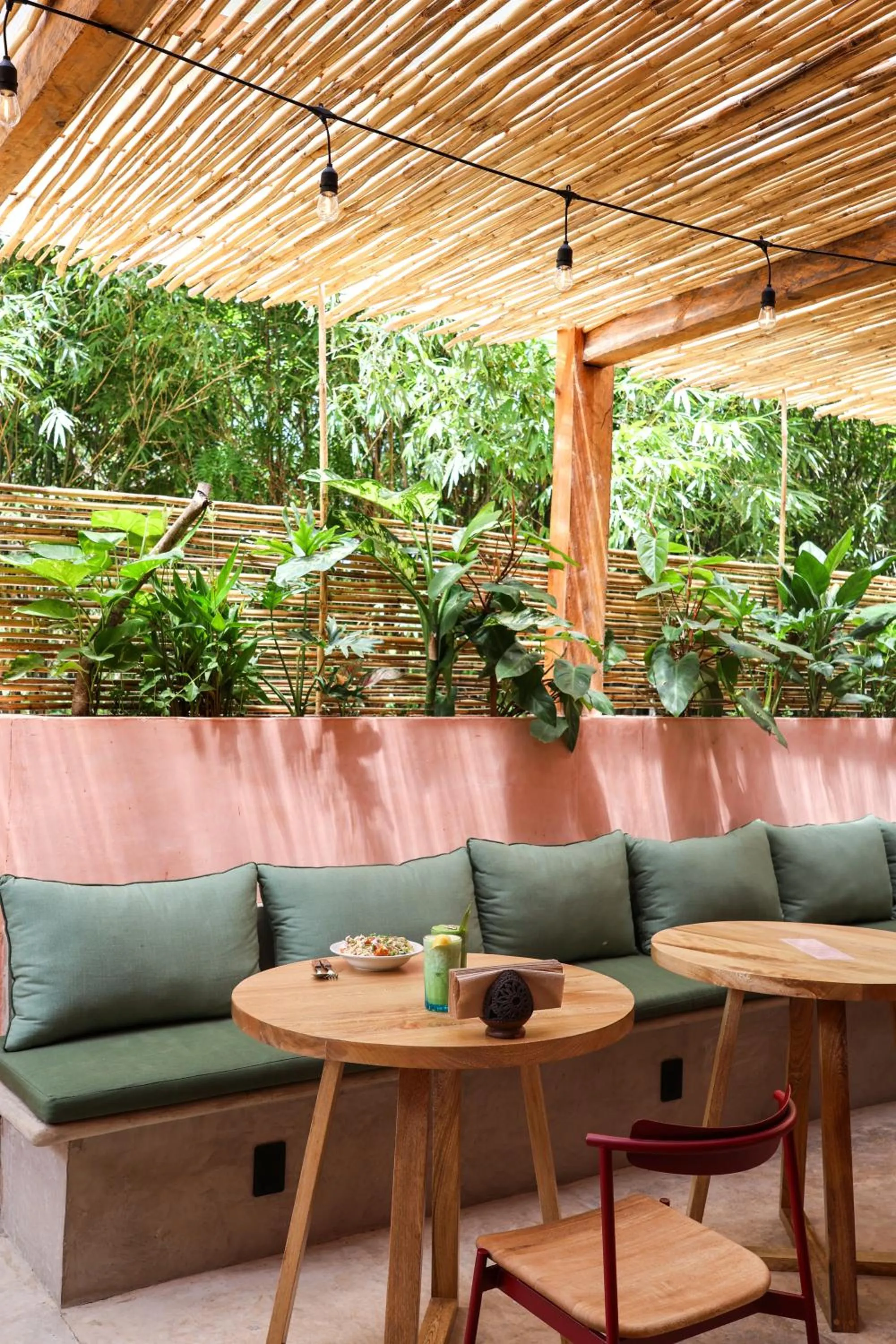 Restaurant/places to eat in Casa Toro La Punta