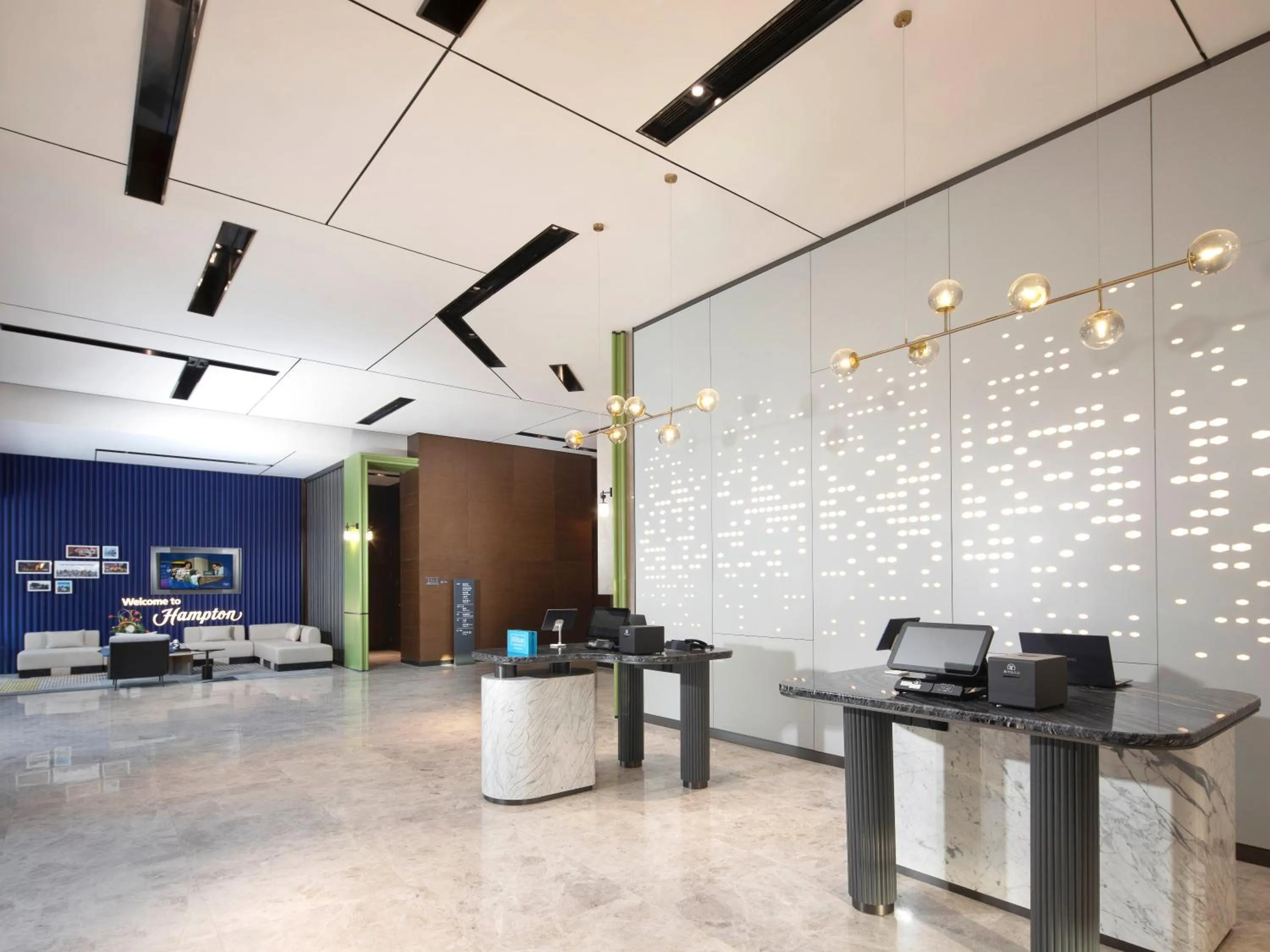 Lobby or reception in Hampton by Hilton Chengdu Wuhou Waishuannan