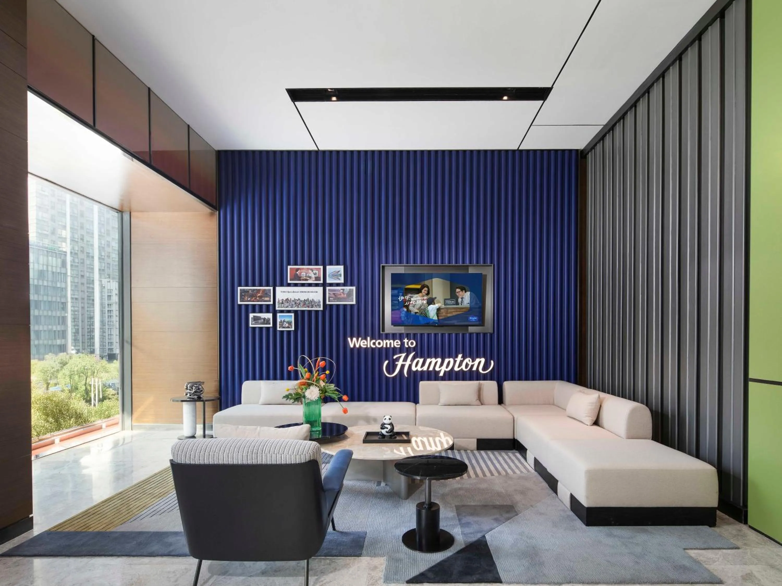 Lobby or reception in Hampton by Hilton Chengdu Wuhou Waishuannan