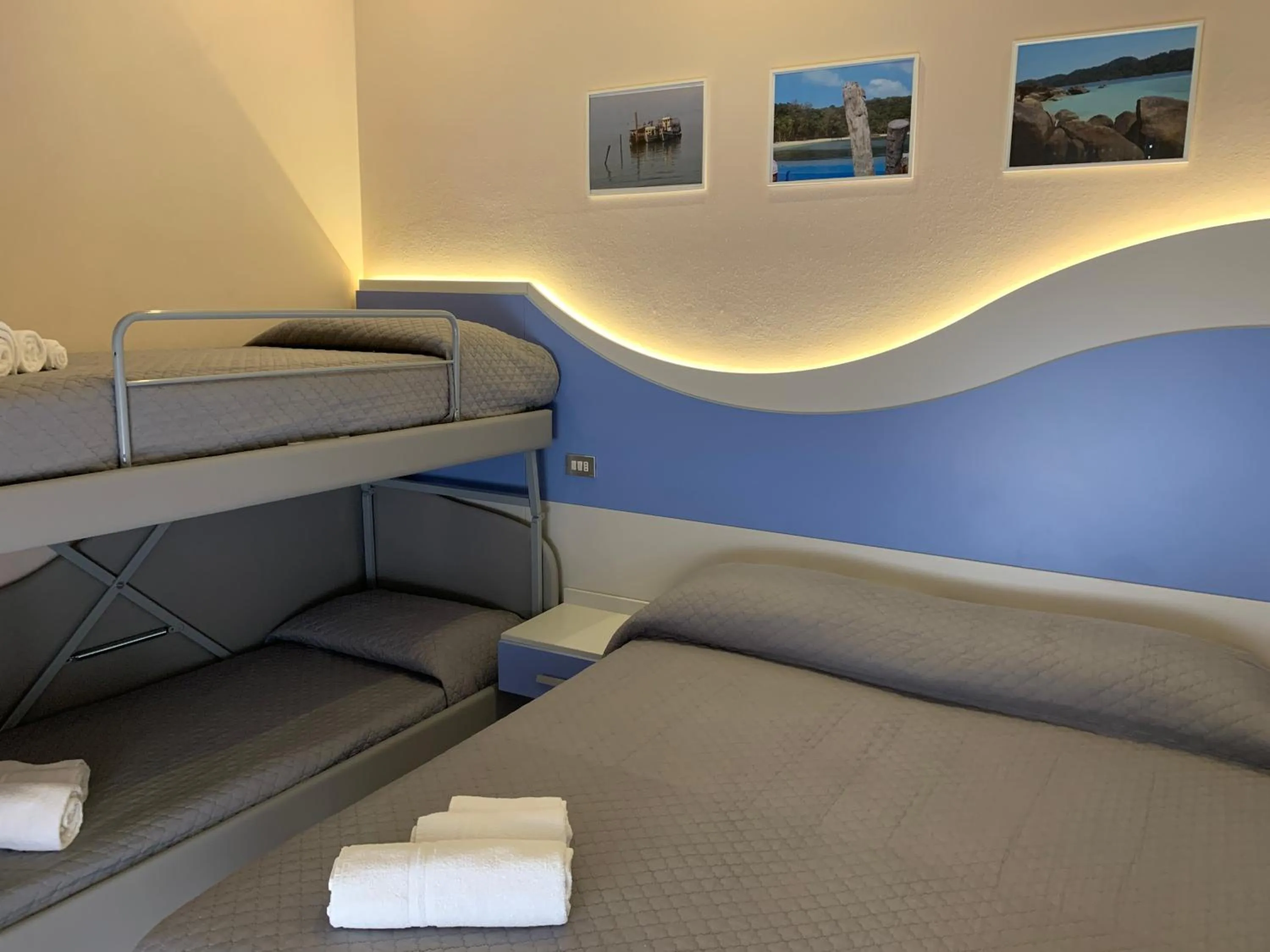 Bed in Hotel Moderno - Bed & Breakfast