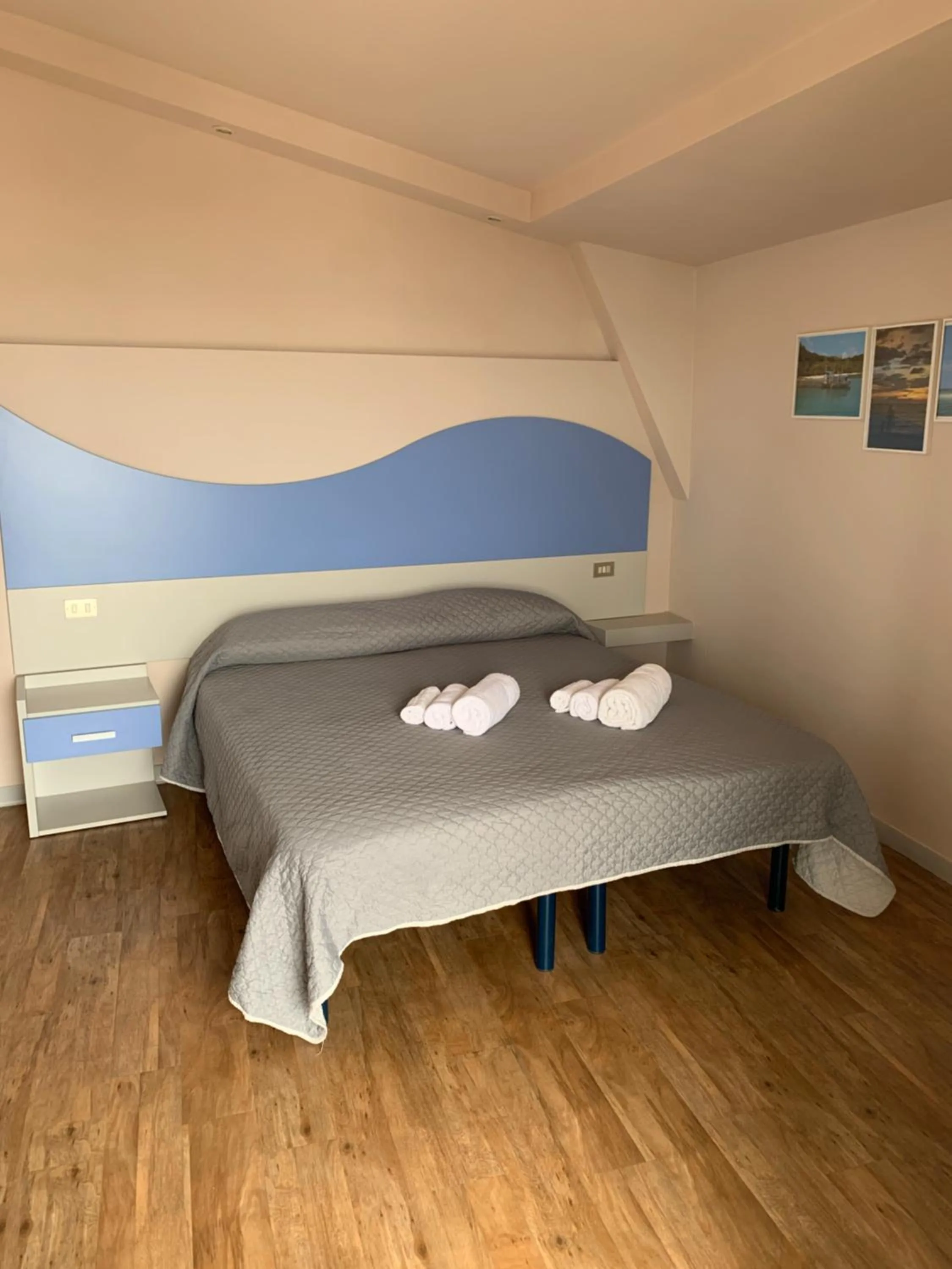 Bed in Hotel Moderno - Bed & Breakfast