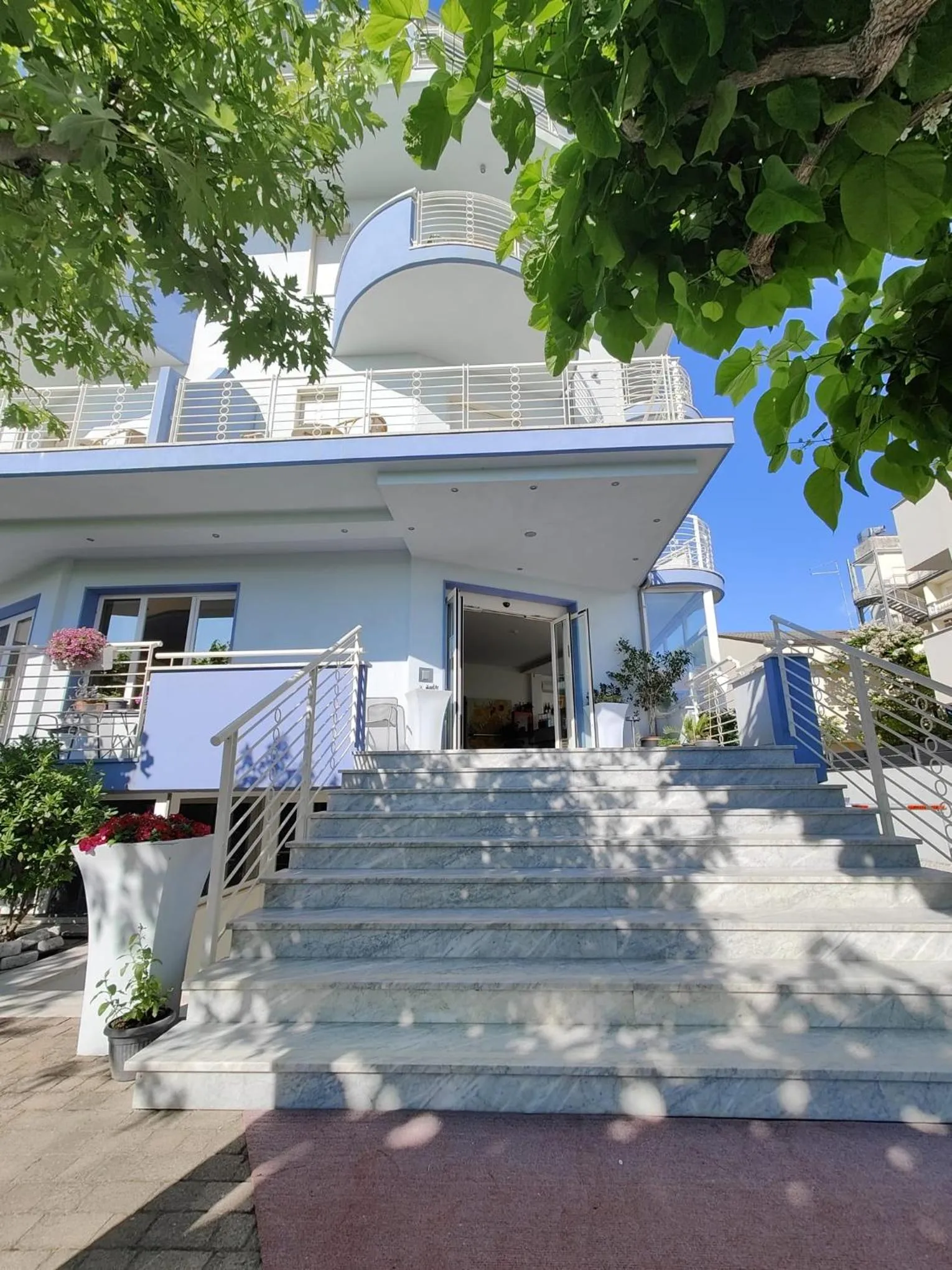 Property building in Hotel Moderno - Bed & Breakfast