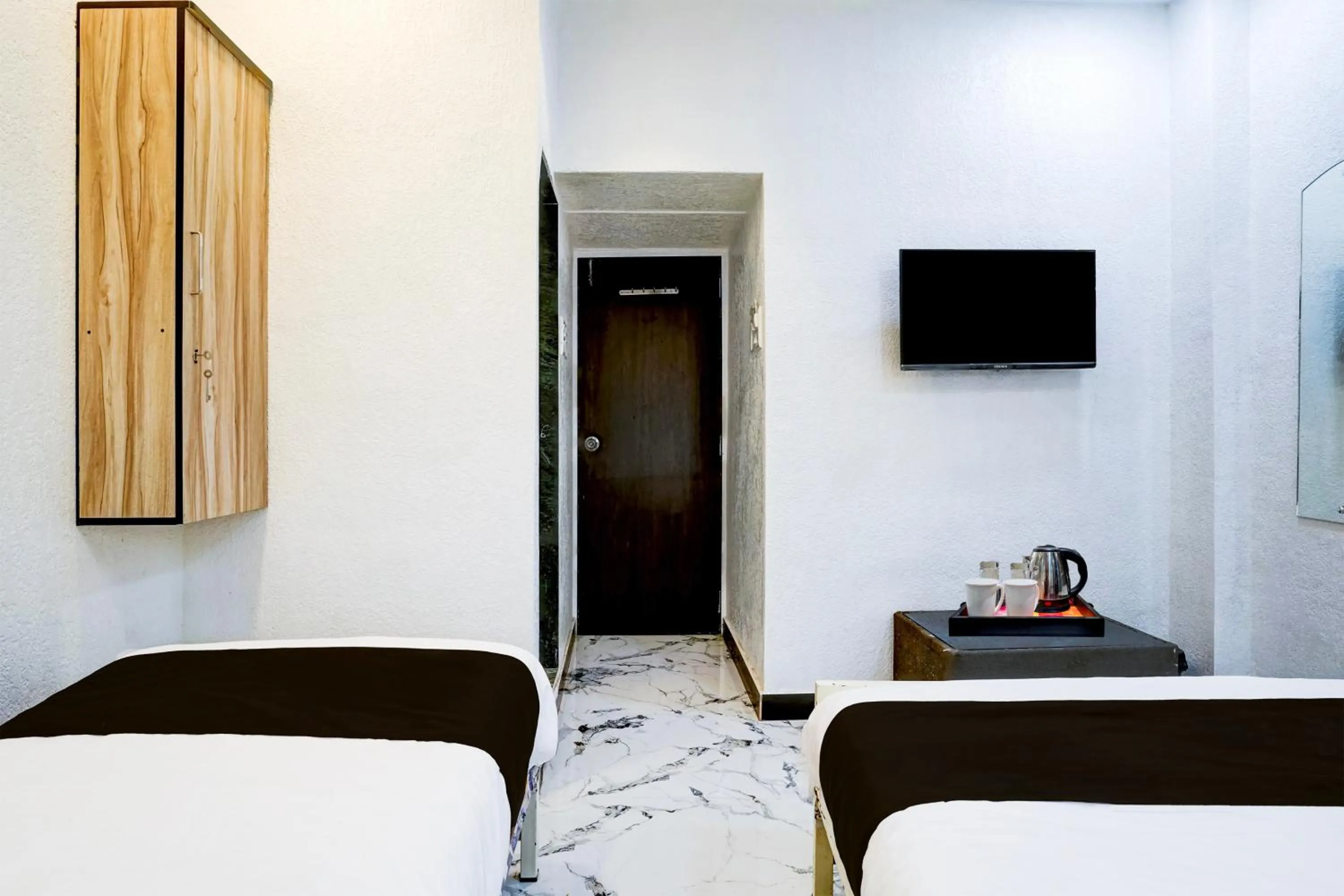 Bedroom, Bed in Hotel O Khar East Near Railway Station