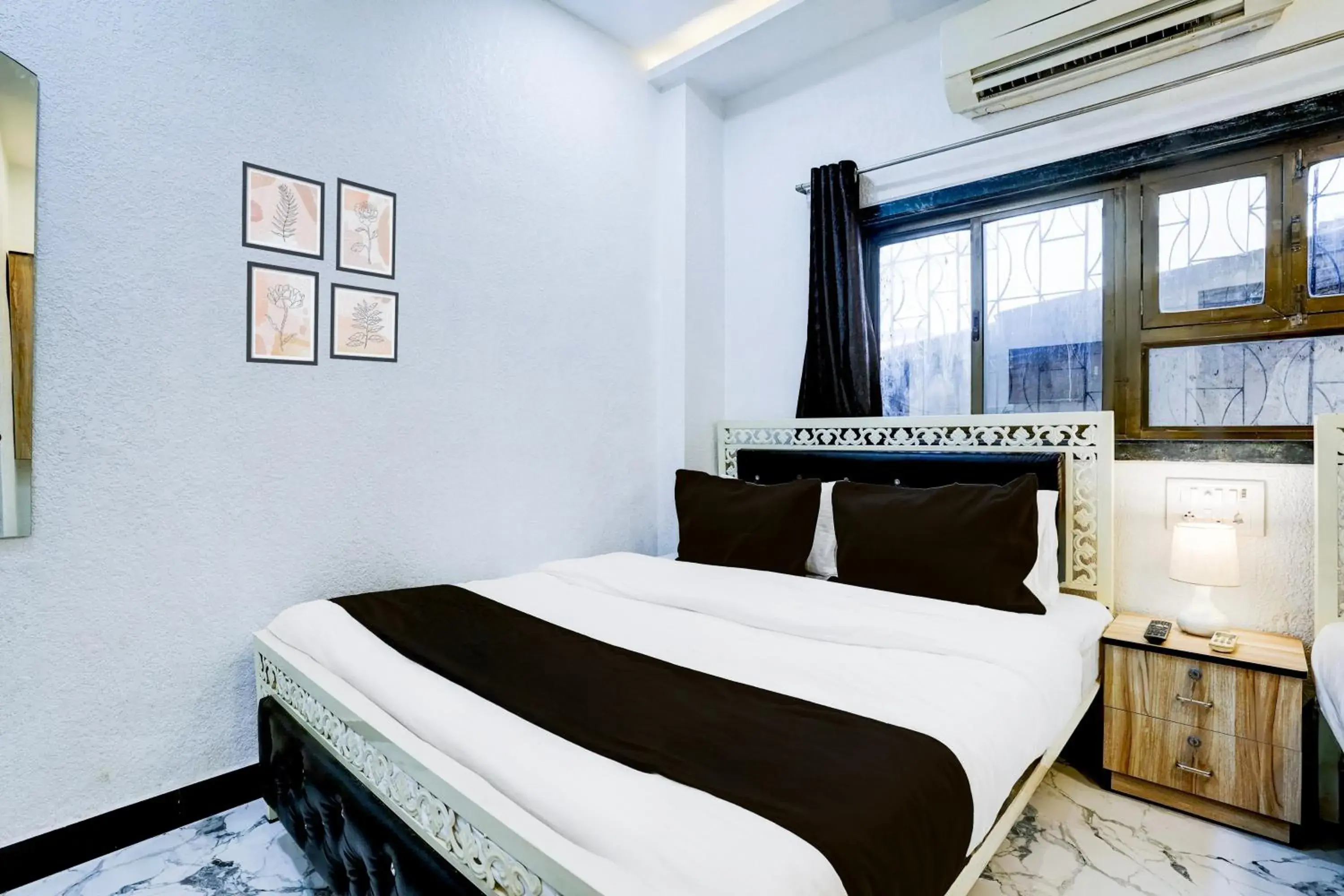 Super Hotel O Khar East Near Railway Station Super Hotel O Khar East Near Railway Station