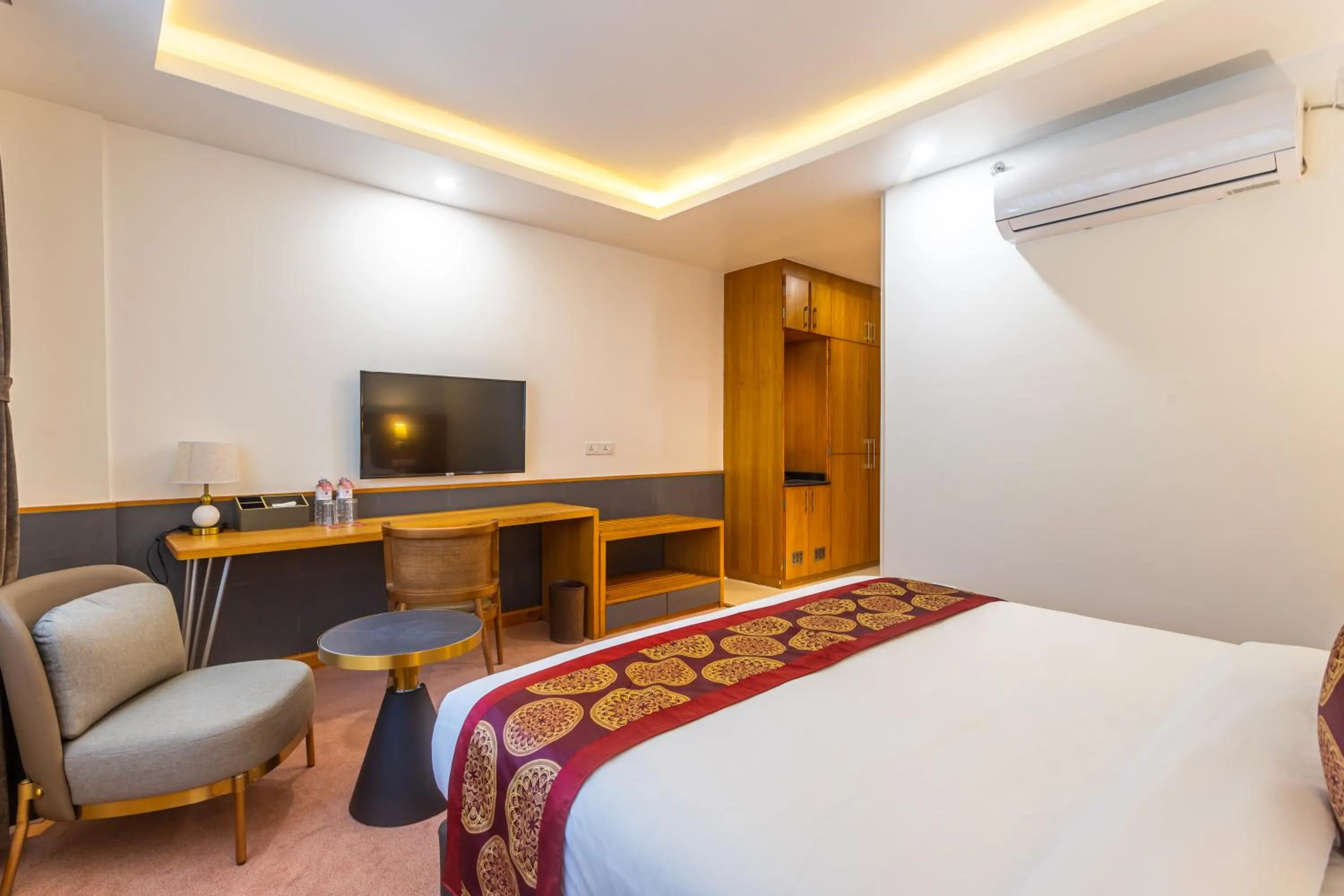 Seating area, Bed in Mandala Norling Lords Prime Kathmandu