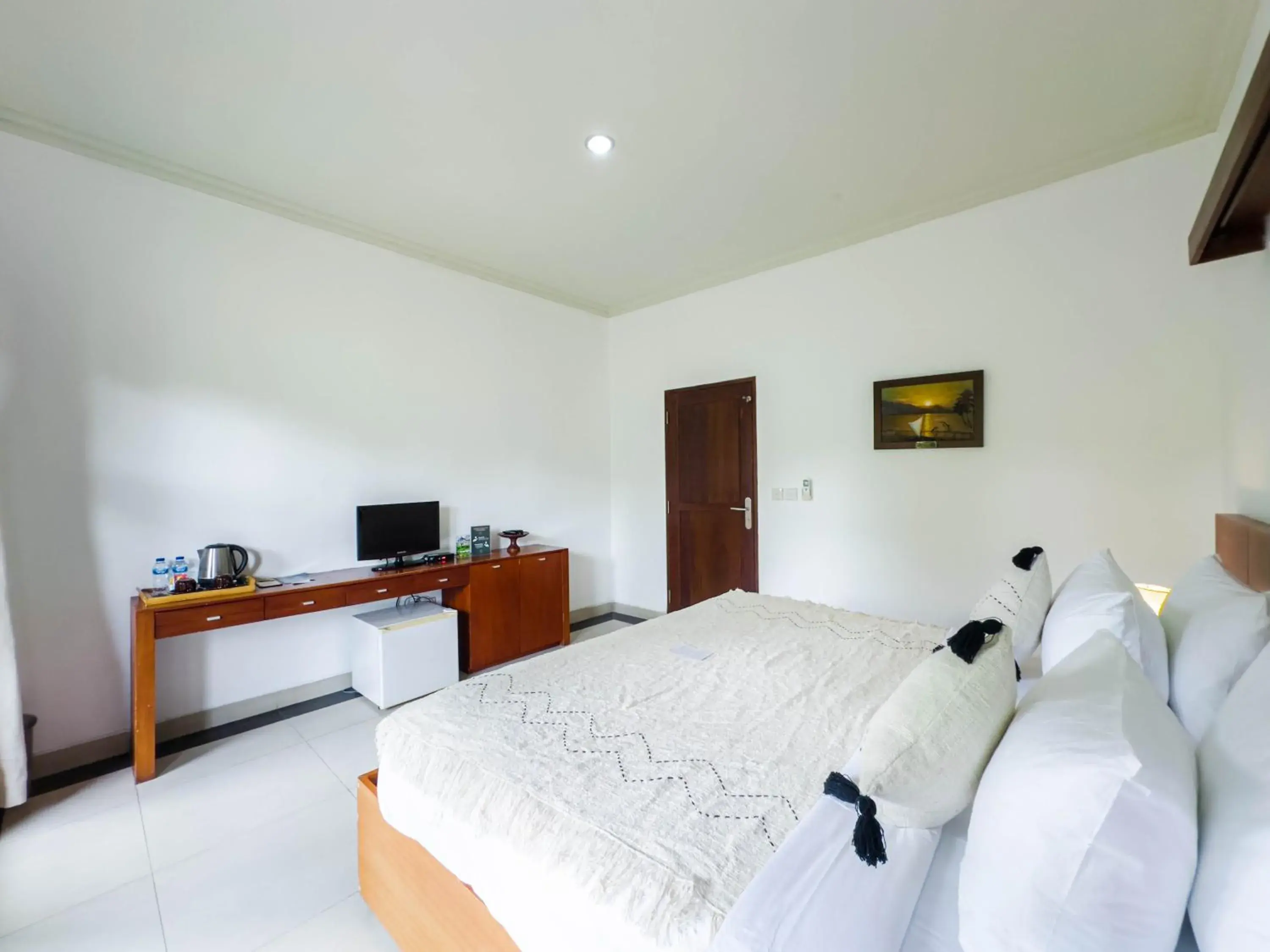 Deluxe Double Room with Bath in Uma Dana Ubud Deluxe Double Room with Bath in Uma Dana Ubud