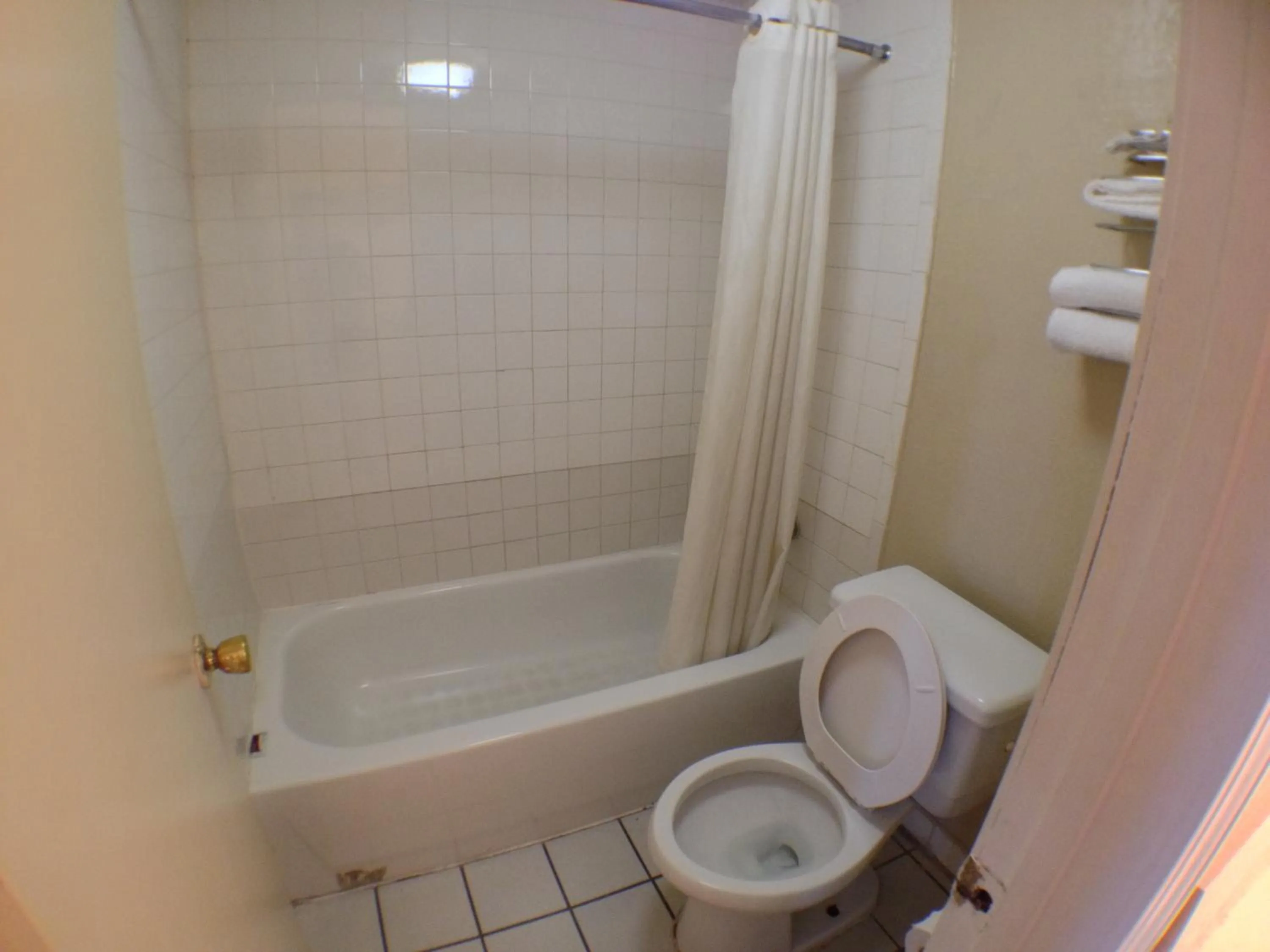 Photo of the whole room in Budget Inn Motel