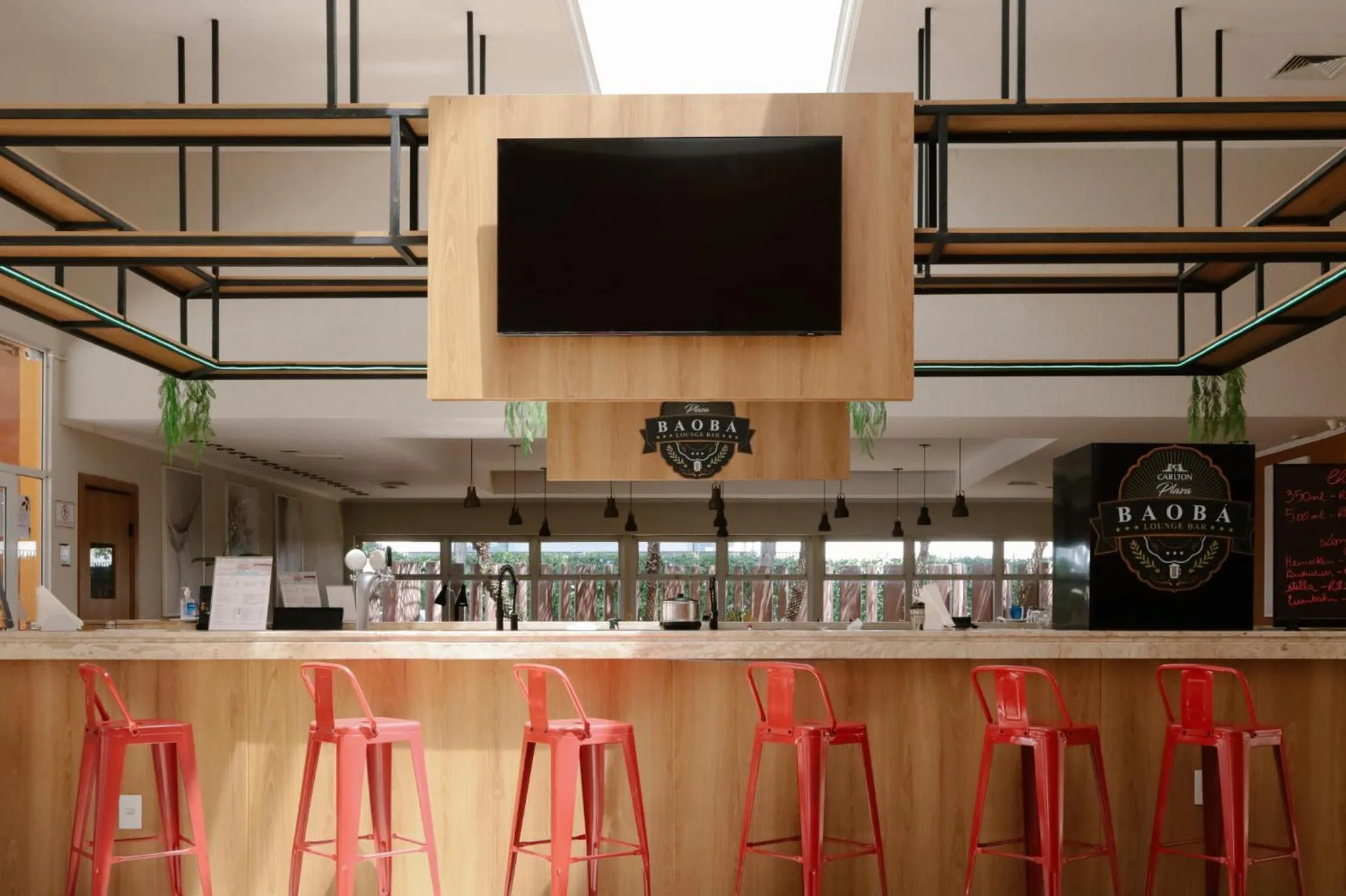 Restaurant/places to eat in Carlton Plaza Baobá