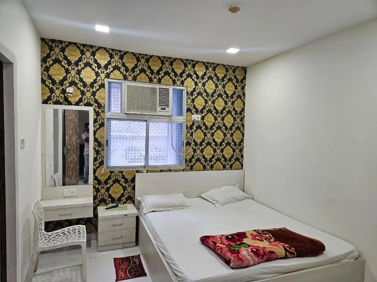 Bed in Hotel Elliot Comfort Inn