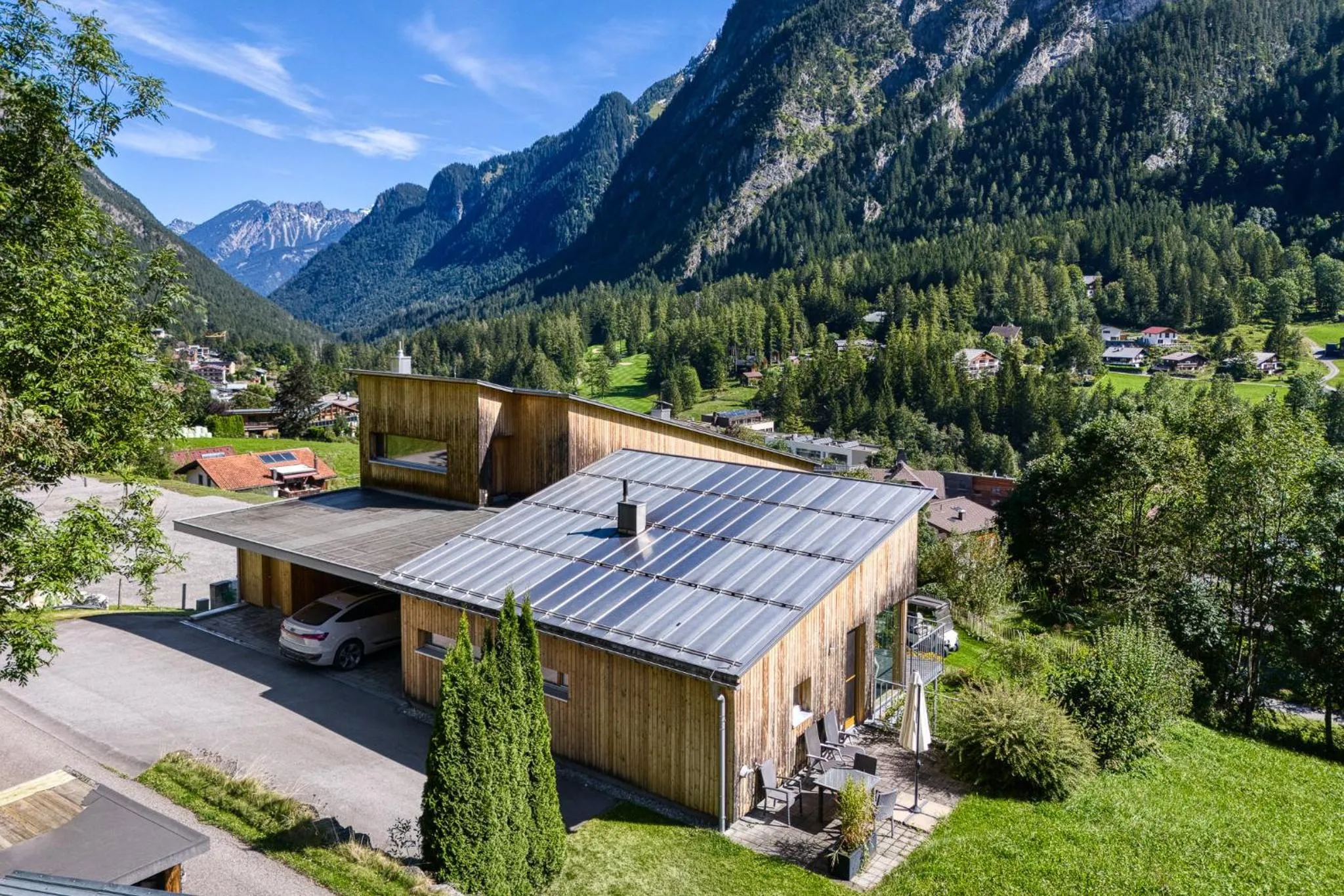 Property building in Panorama Chalet Bellavista
