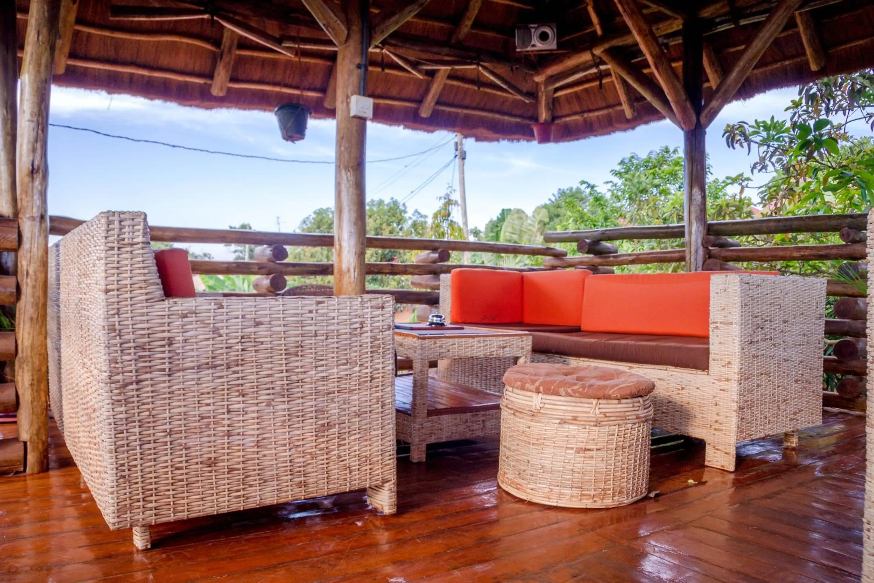 Restaurant/places to eat in Hotel Gorilla's Nest Entebbe