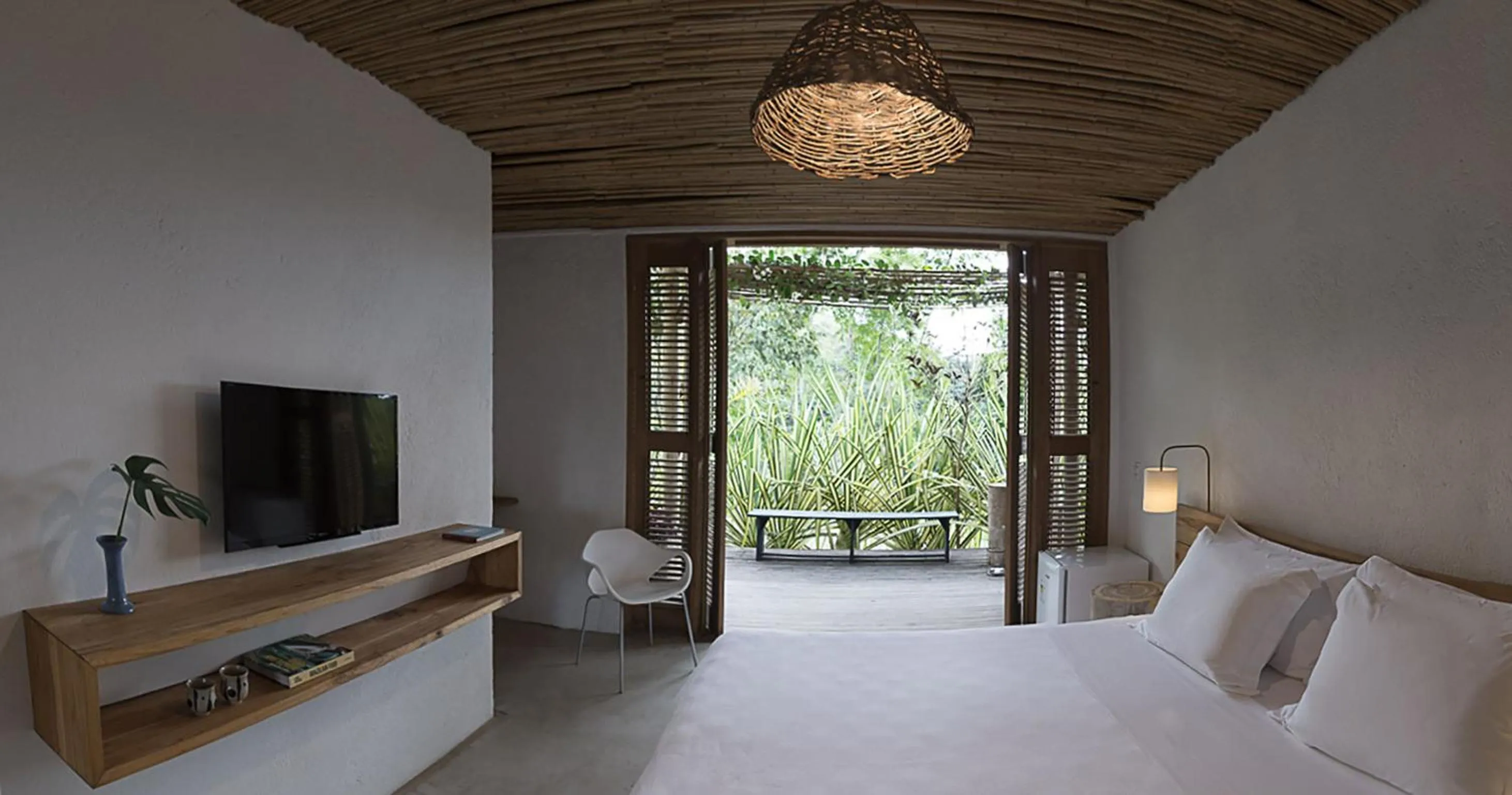 Bedroom, Bed in Casa Mar Paraty